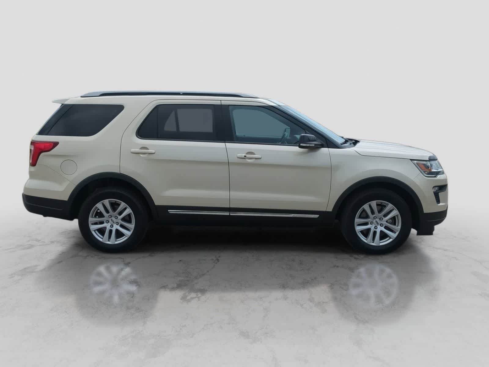 Thumbnail: 2018 Ford Explorer - 9