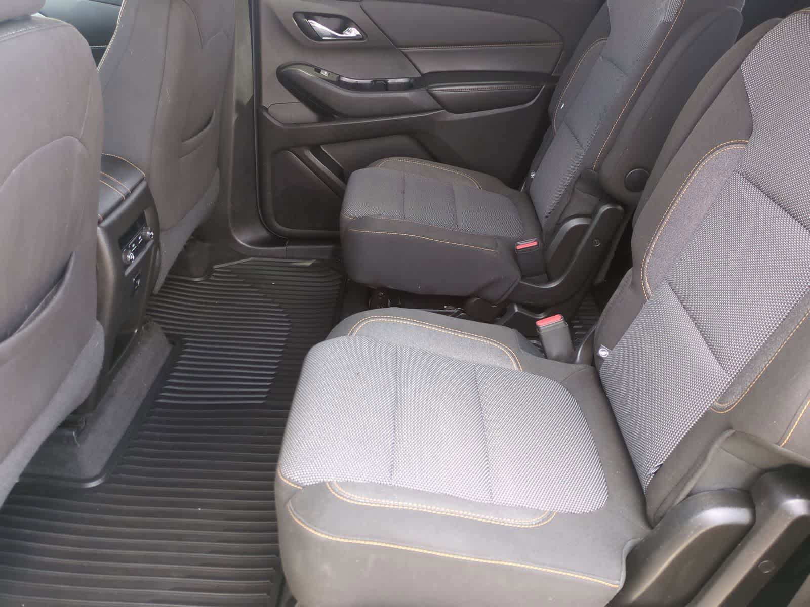 Thumbnail: 2018 Chevrolet Traverse - 19