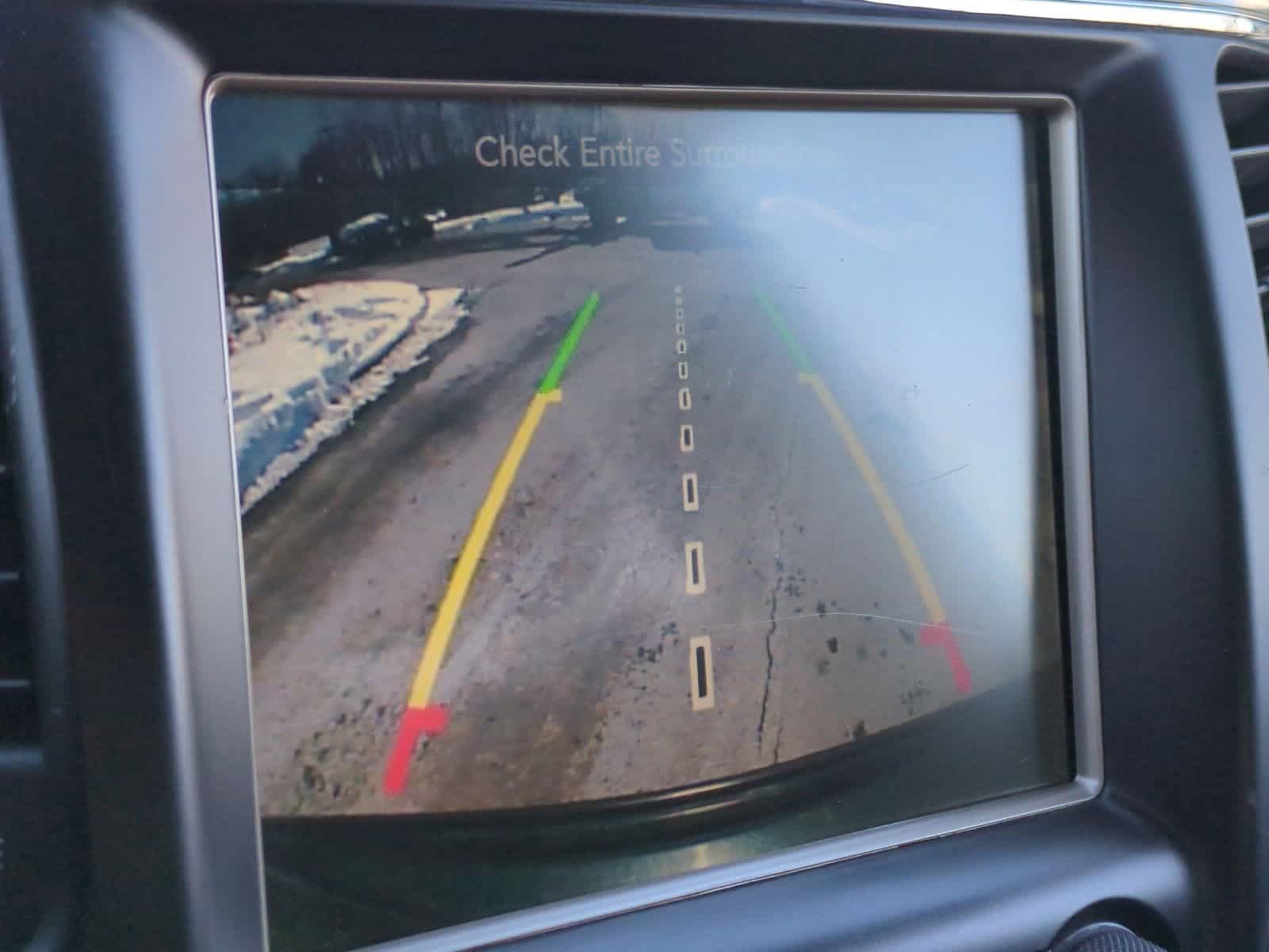 Thumbnail: 2015 Jeep Grand Cherokee - 29