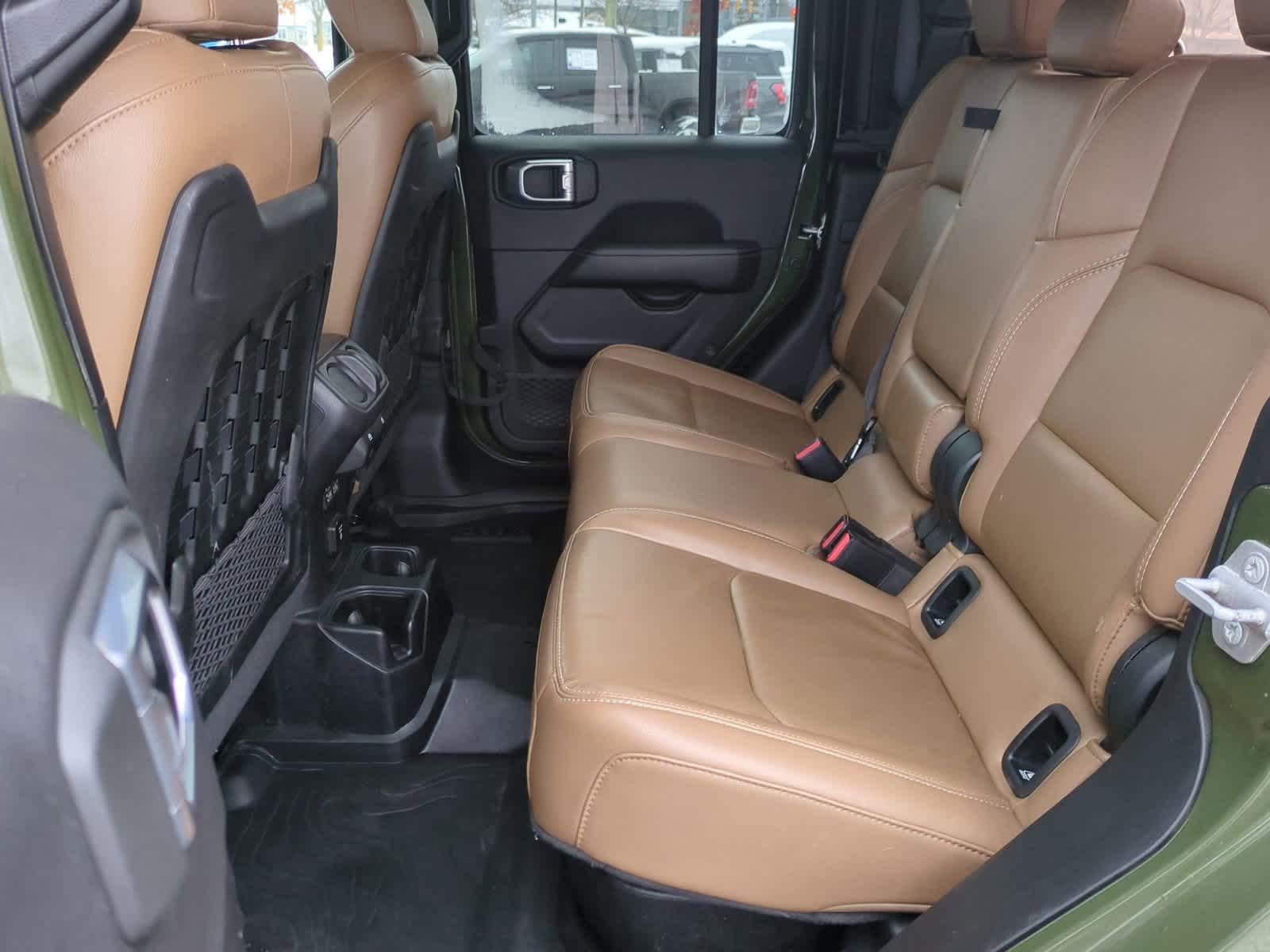 Thumbnail: 2021 Jeep Gladiator - 19