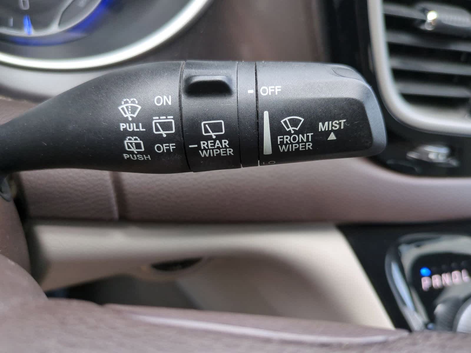 2017 Chrysler Pacifica Touring 25