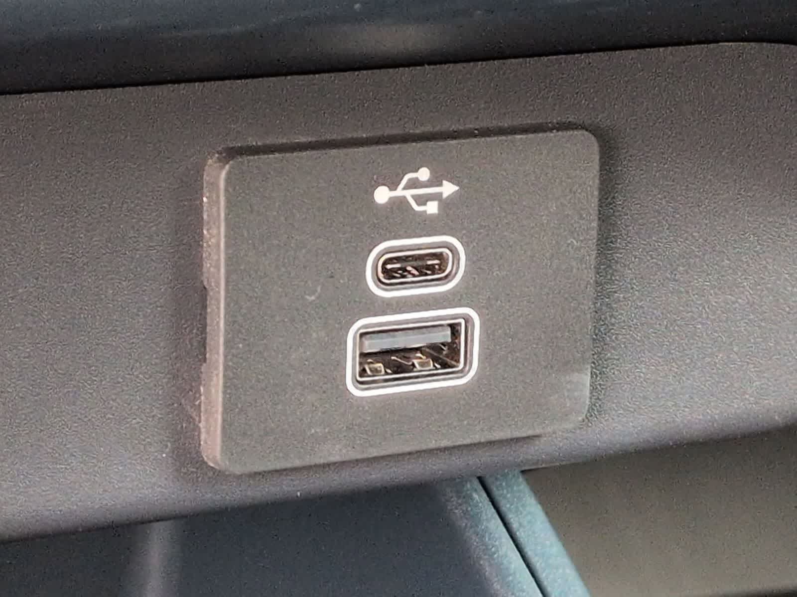 Thumbnail: 2026 Ford Maverick - 31