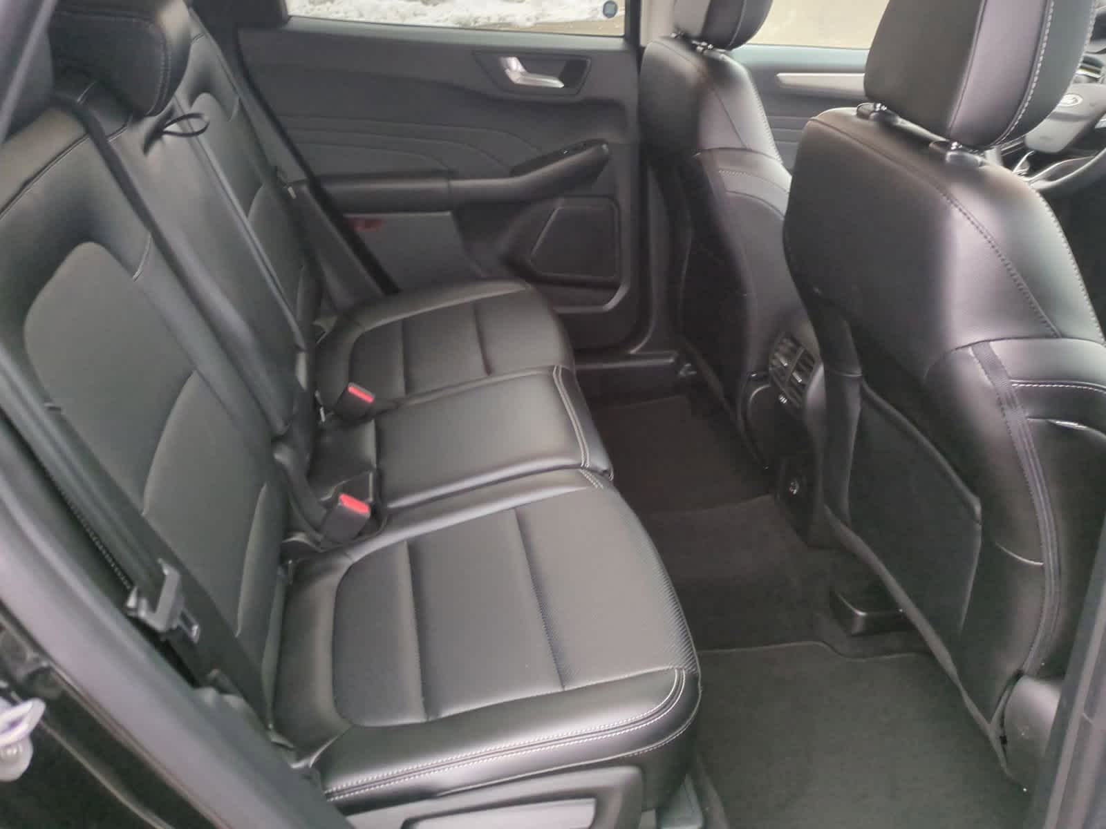 Thumbnail: 2022 Ford Escape - 21