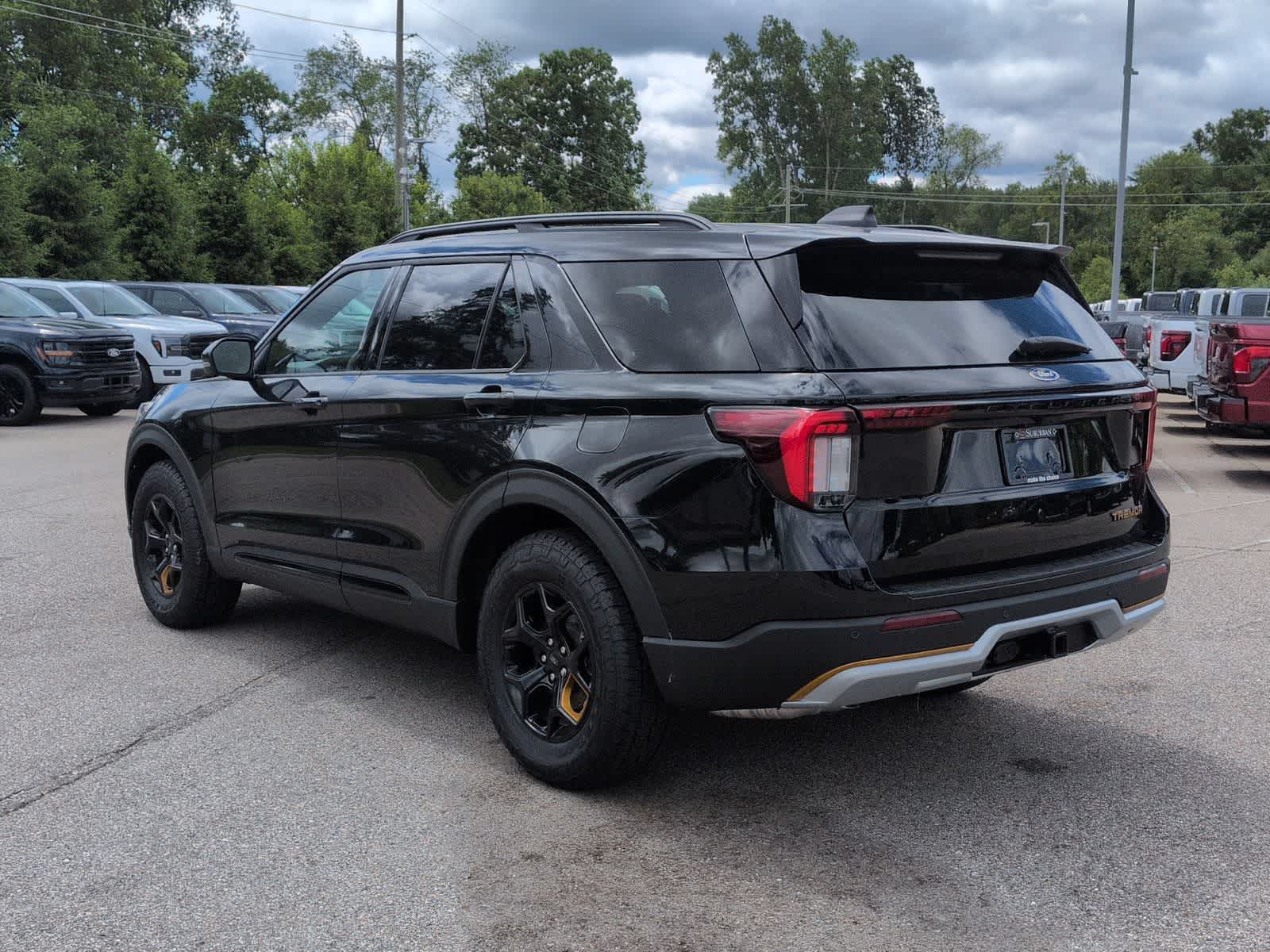 Thumbnail: 2026 Ford Explorer - 6