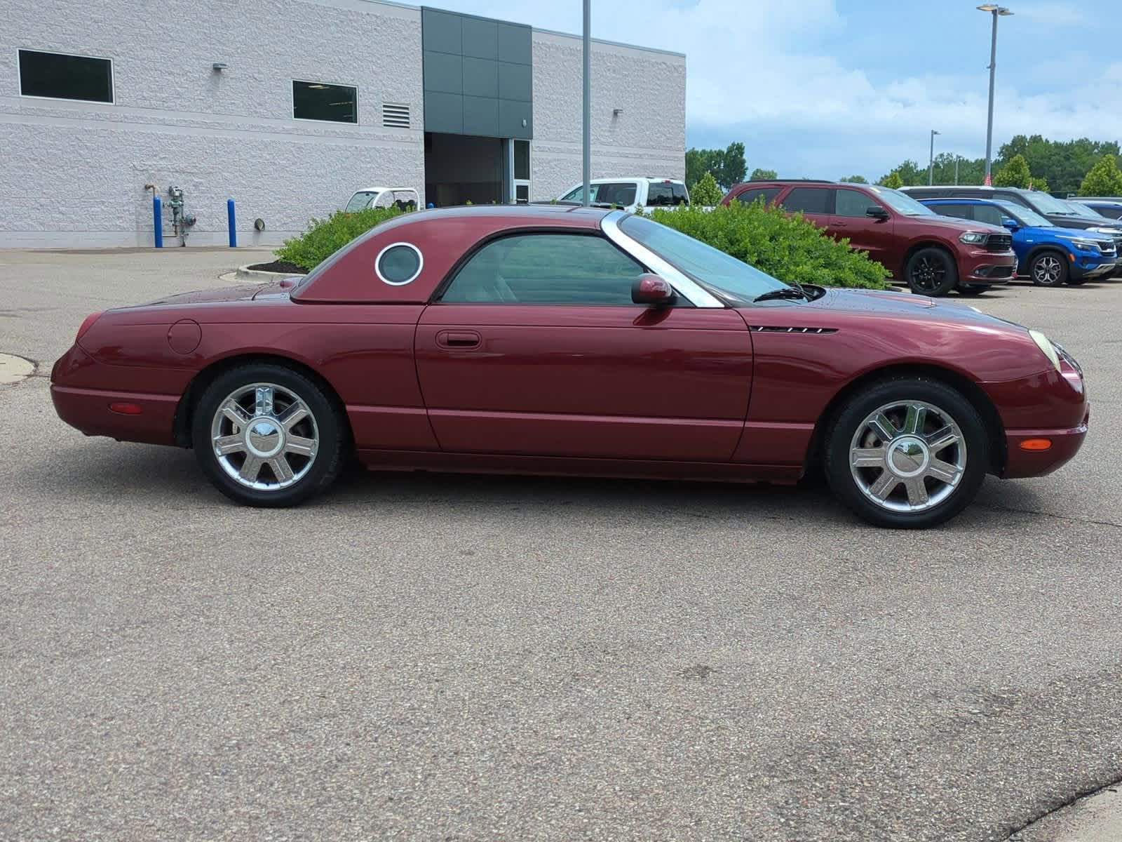 Thumbnail: 2004 Ford Thunderbird - 9