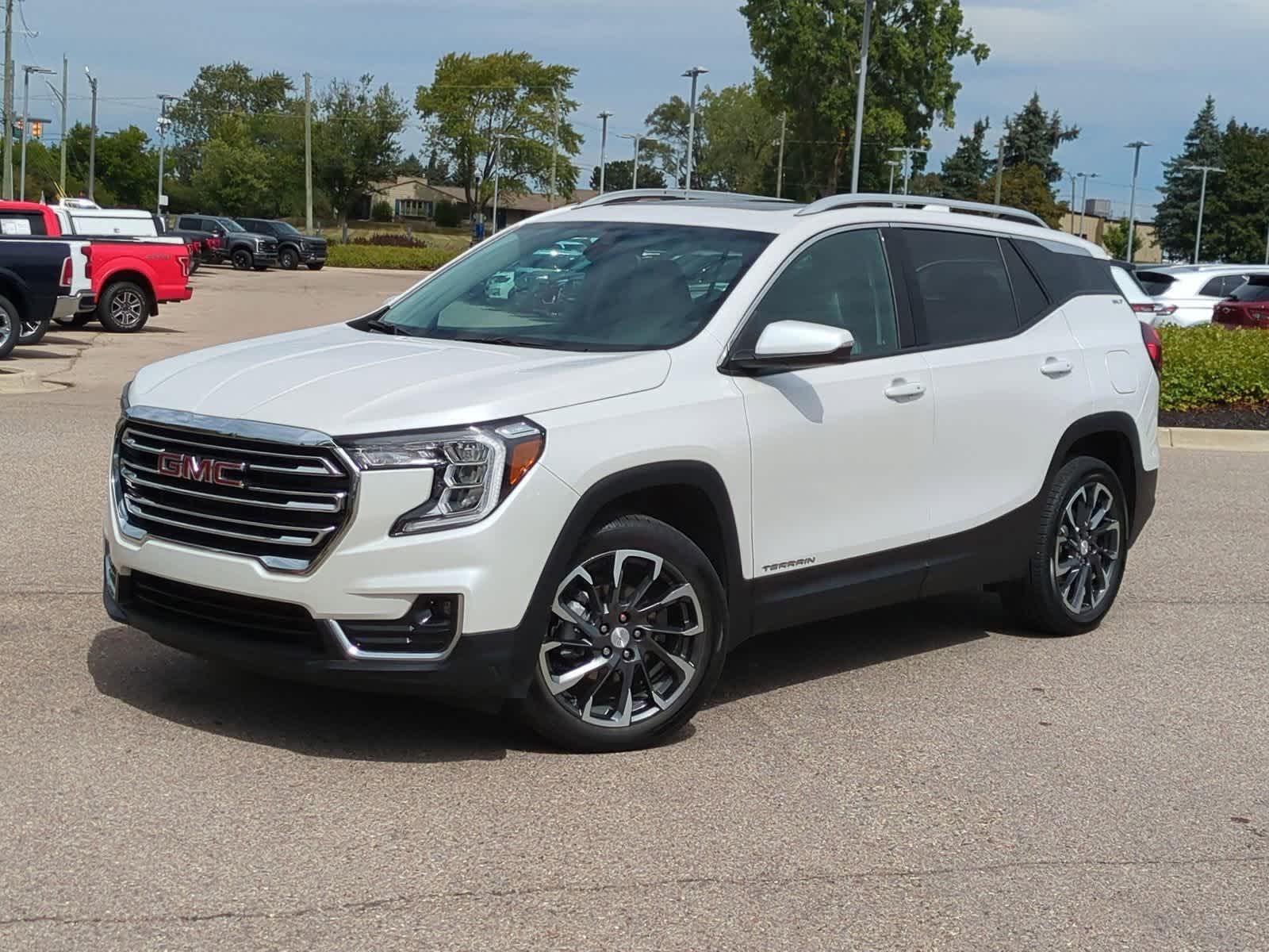 Thumbnail: 2022 GMC Terrain - 1