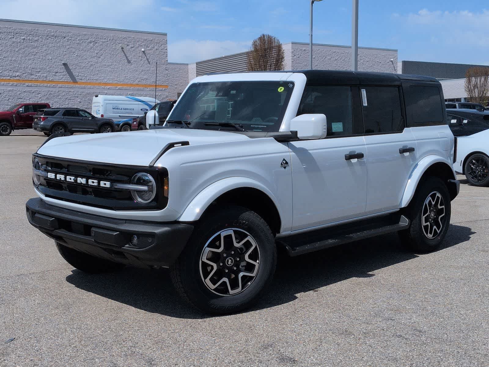 2026 Ford Bronco Outer Banks -
                  Waterford, MI