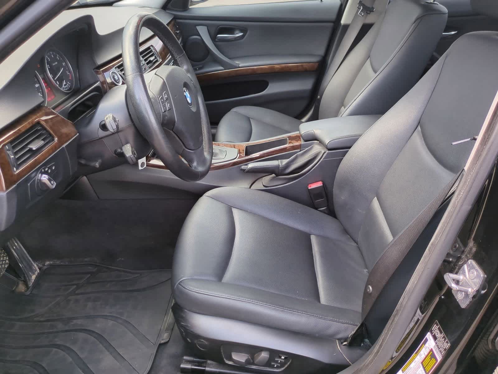 Thumbnail: 2009 BMW 3 Series - 16