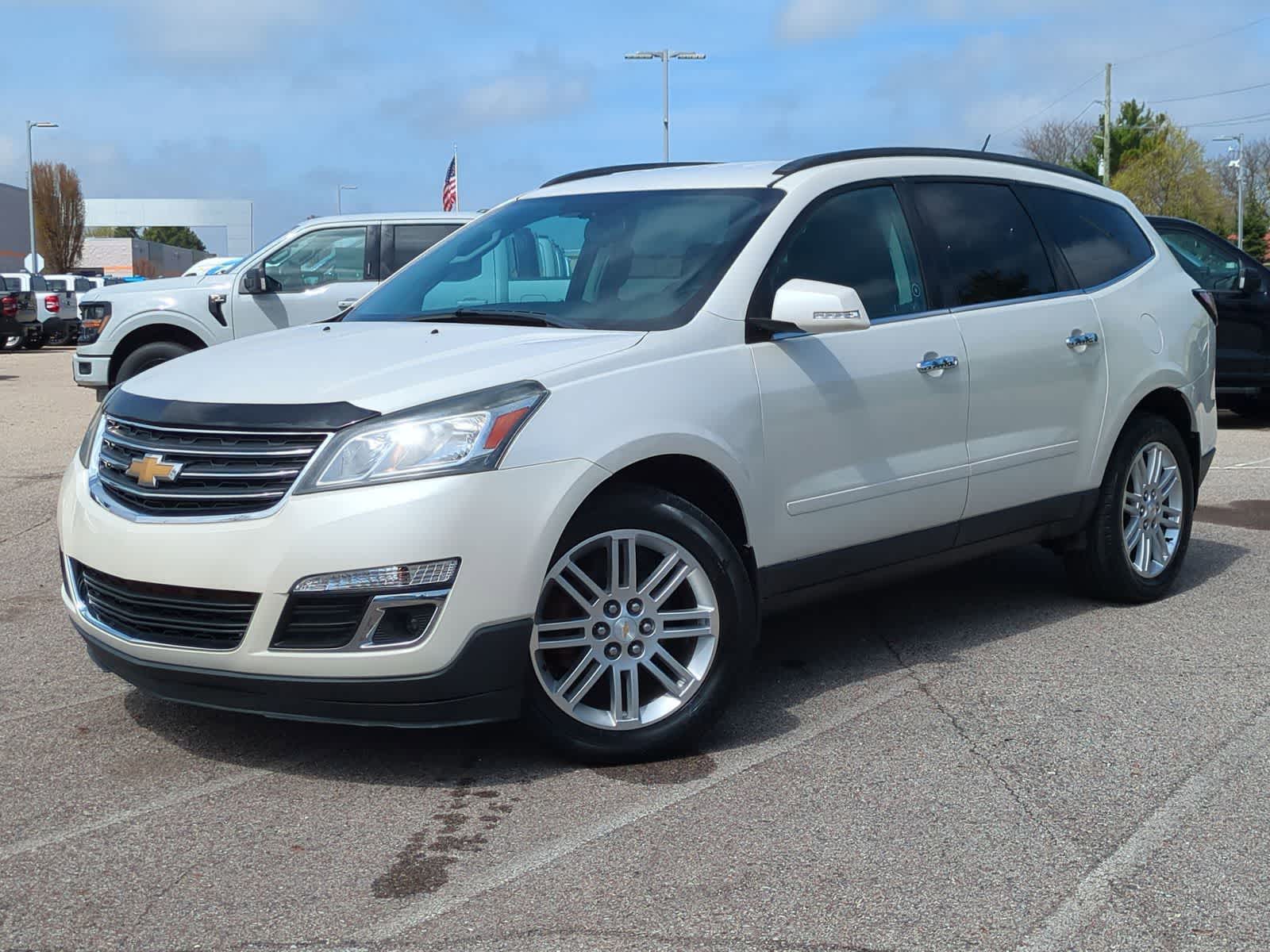 2015 Chevrolet Traverse LT -
                  Waterford, MI