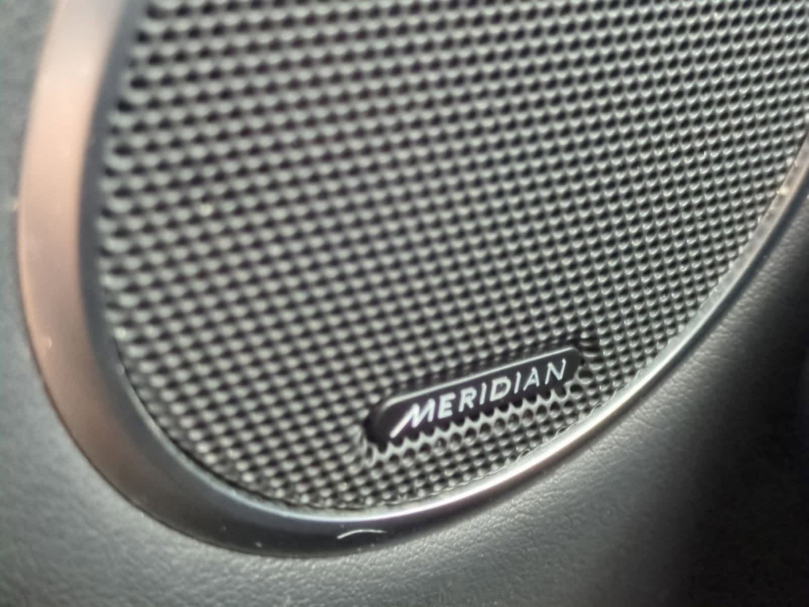 Thumbnail: 2018 Land Rover Range Rover - 32