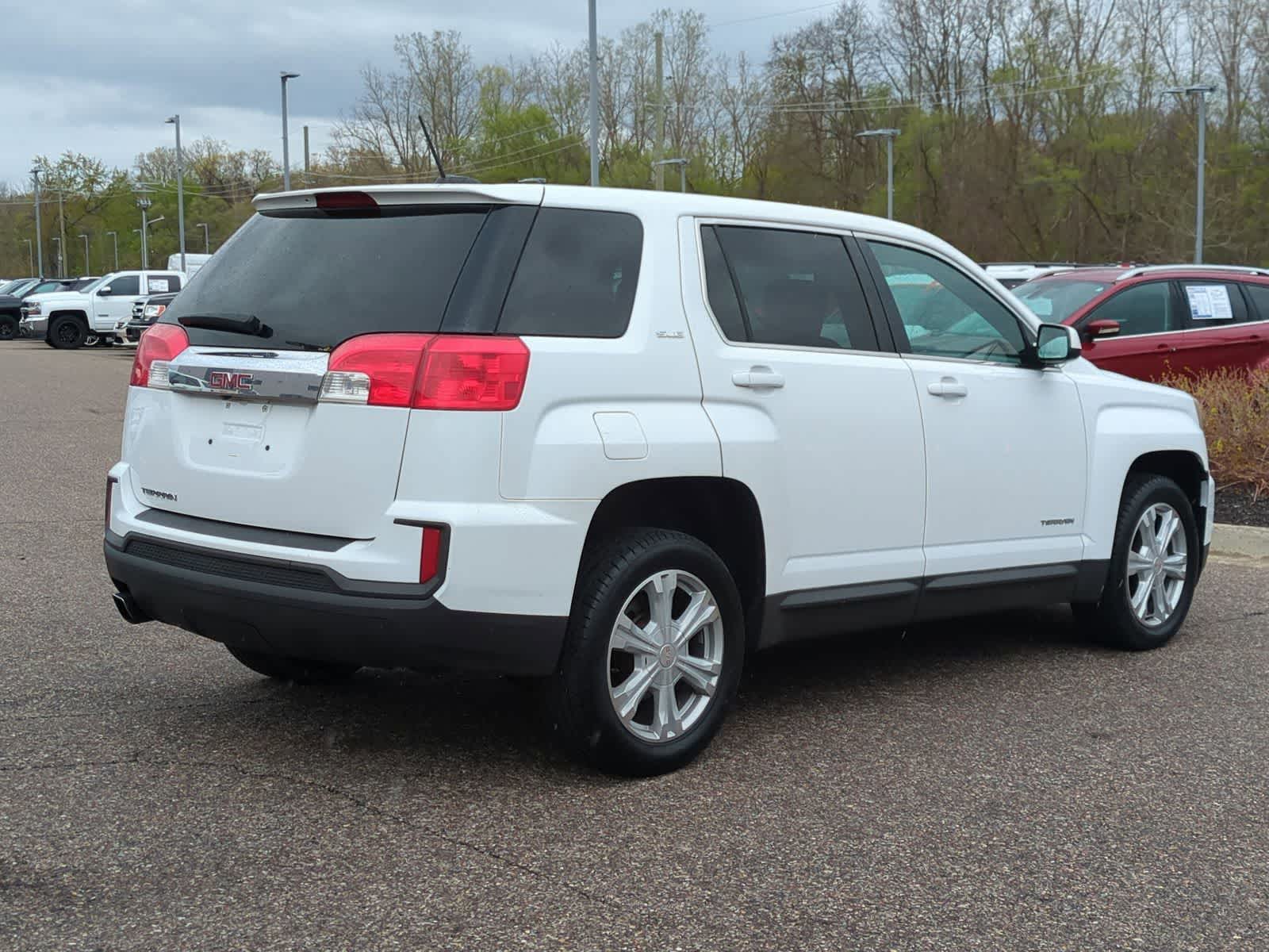 Thumbnail: 2017 GMC Terrain - 8