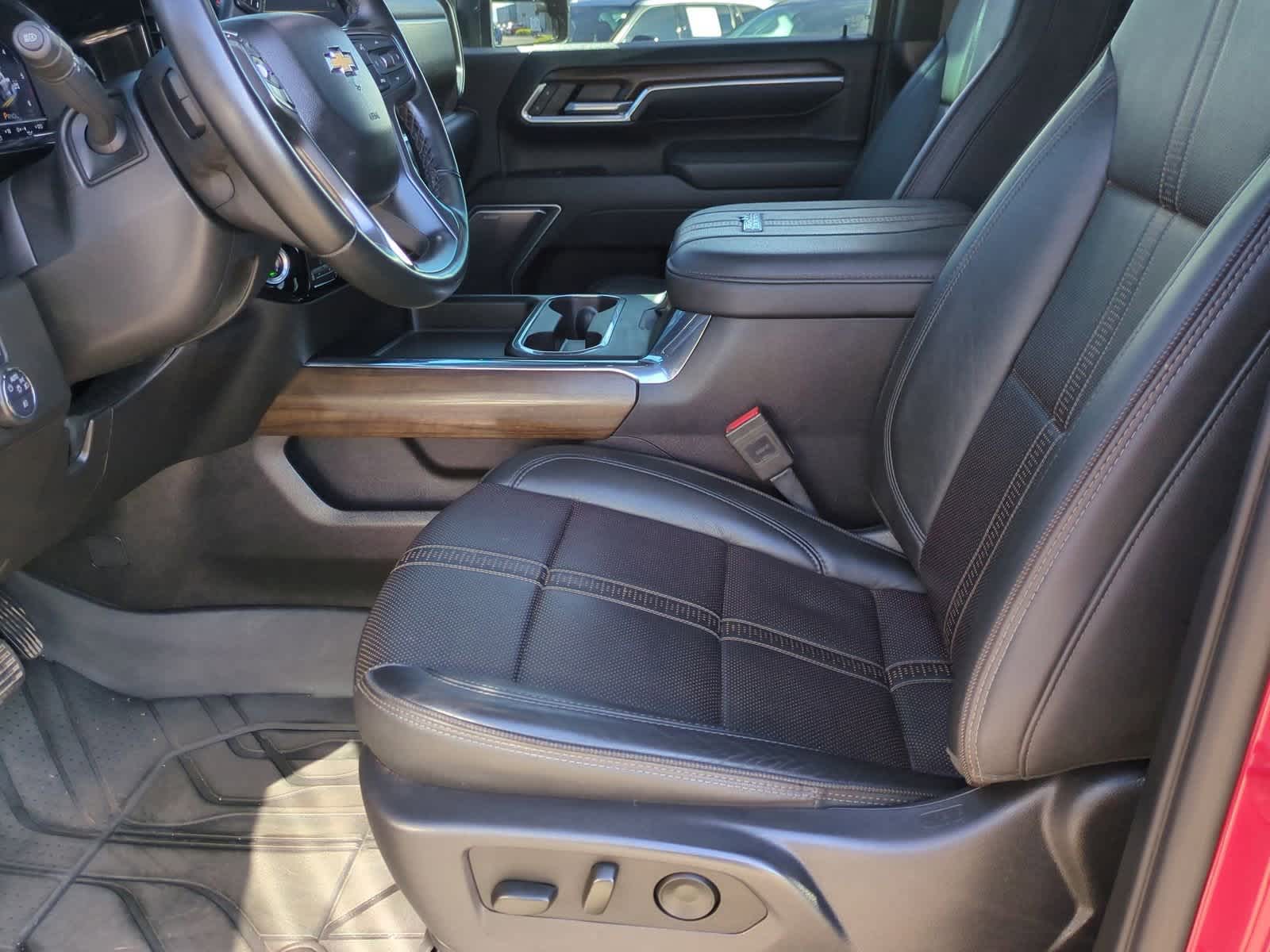 Thumbnail: 2025 Chevrolet Silverado 3500 - 16