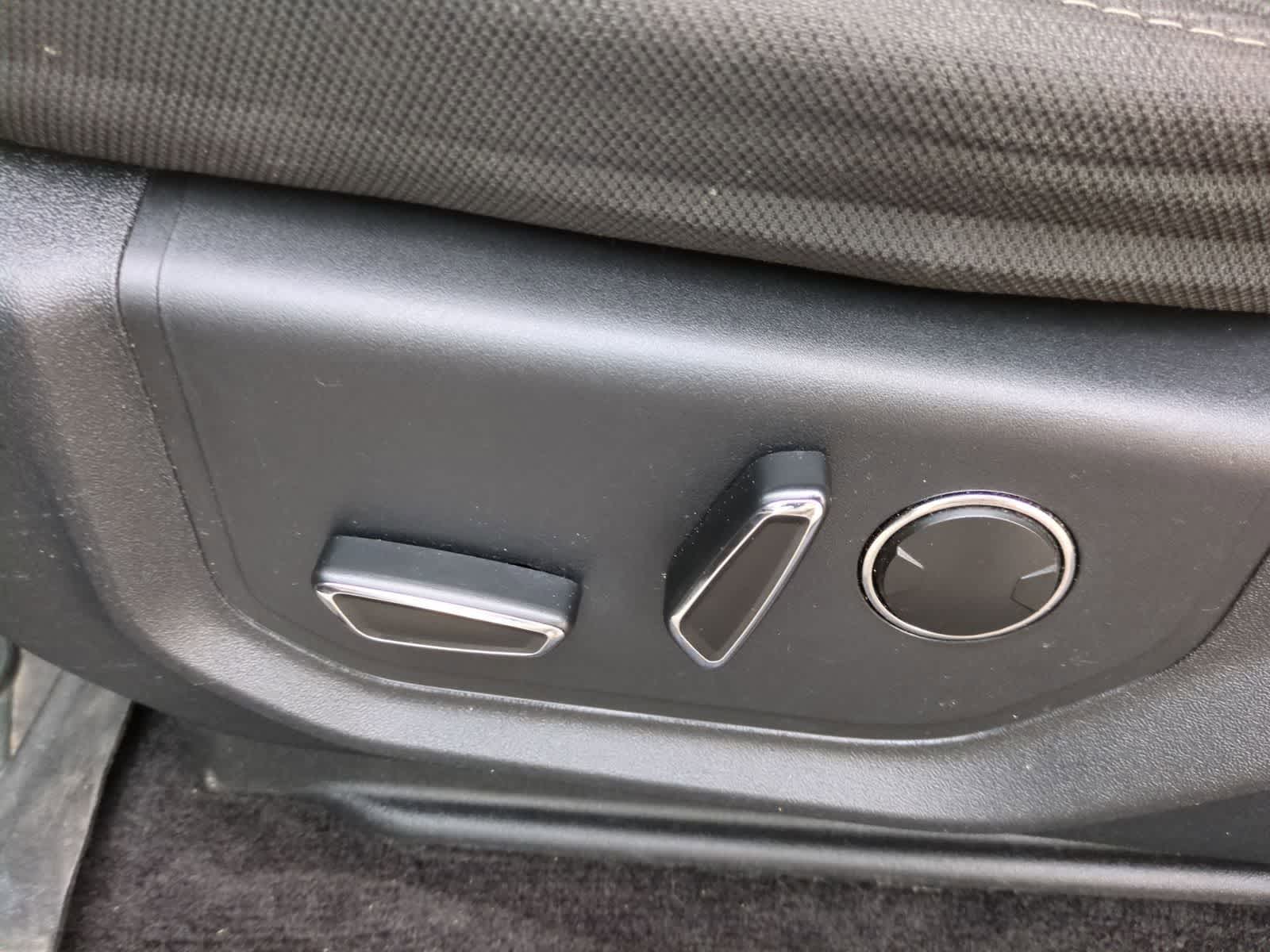 Thumbnail: 2015 Ford F-150 - 17