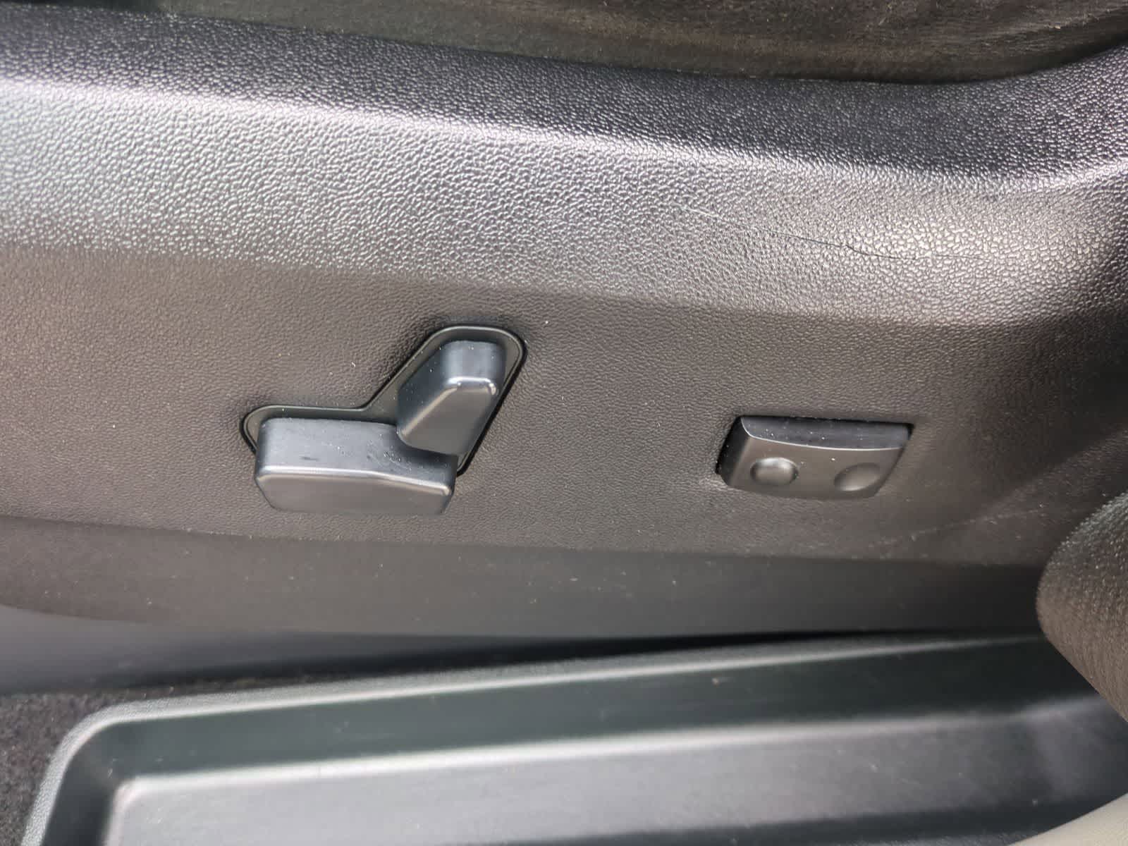 Thumbnail: 2013 Dodge Grand Caravan - 17