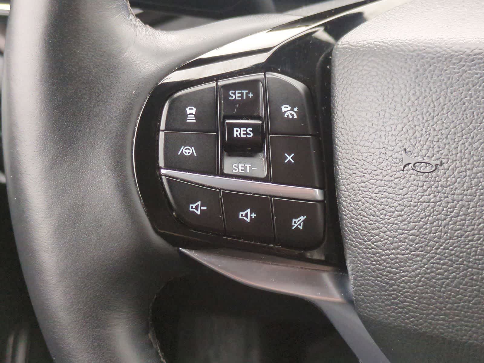 Thumbnail: 2023 Ford Explorer - 25