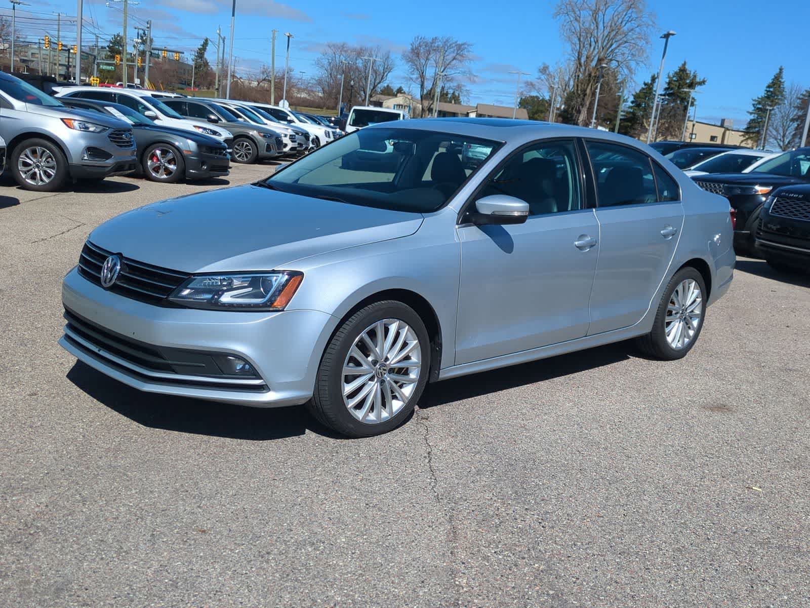 Thumbnail: 2015 Volkswagen Jetta - 4