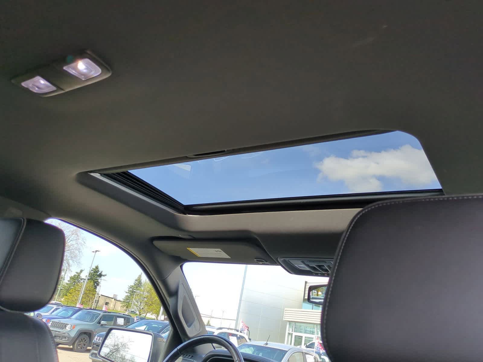 Thumbnail: 2019 Chevrolet Silverado 1500 - 22