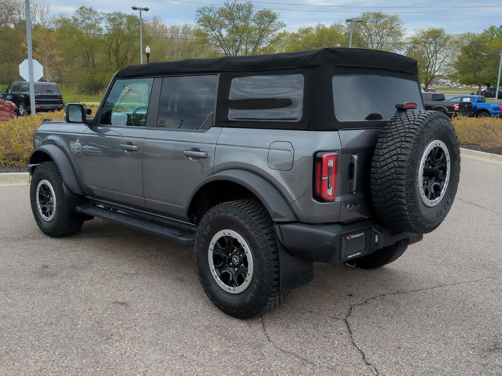 Thumbnail: 2022 Ford Bronco - 5
