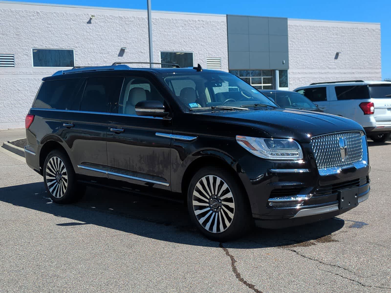 Thumbnail: 2021 Lincoln Navigator - 2