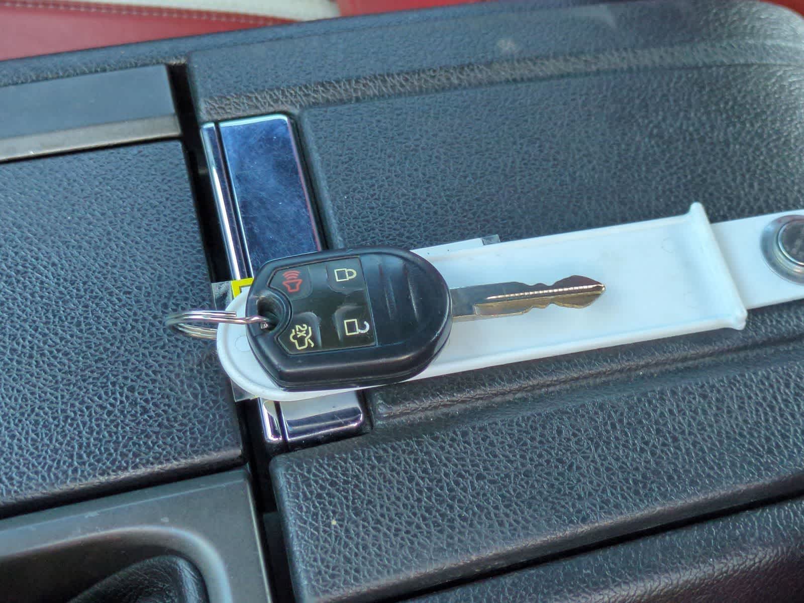 Thumbnail: 2013 Ford Mustang - 31