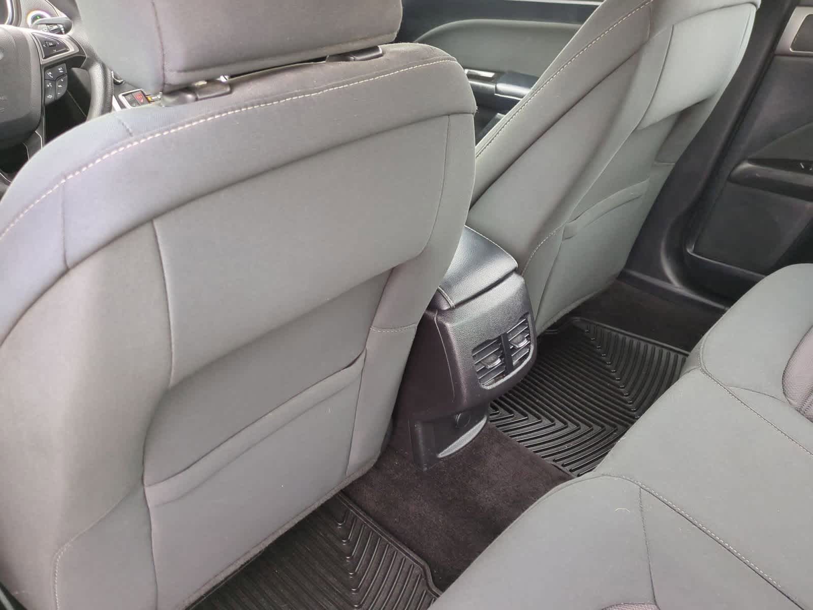 Thumbnail: 2017 Ford Fusion - 18