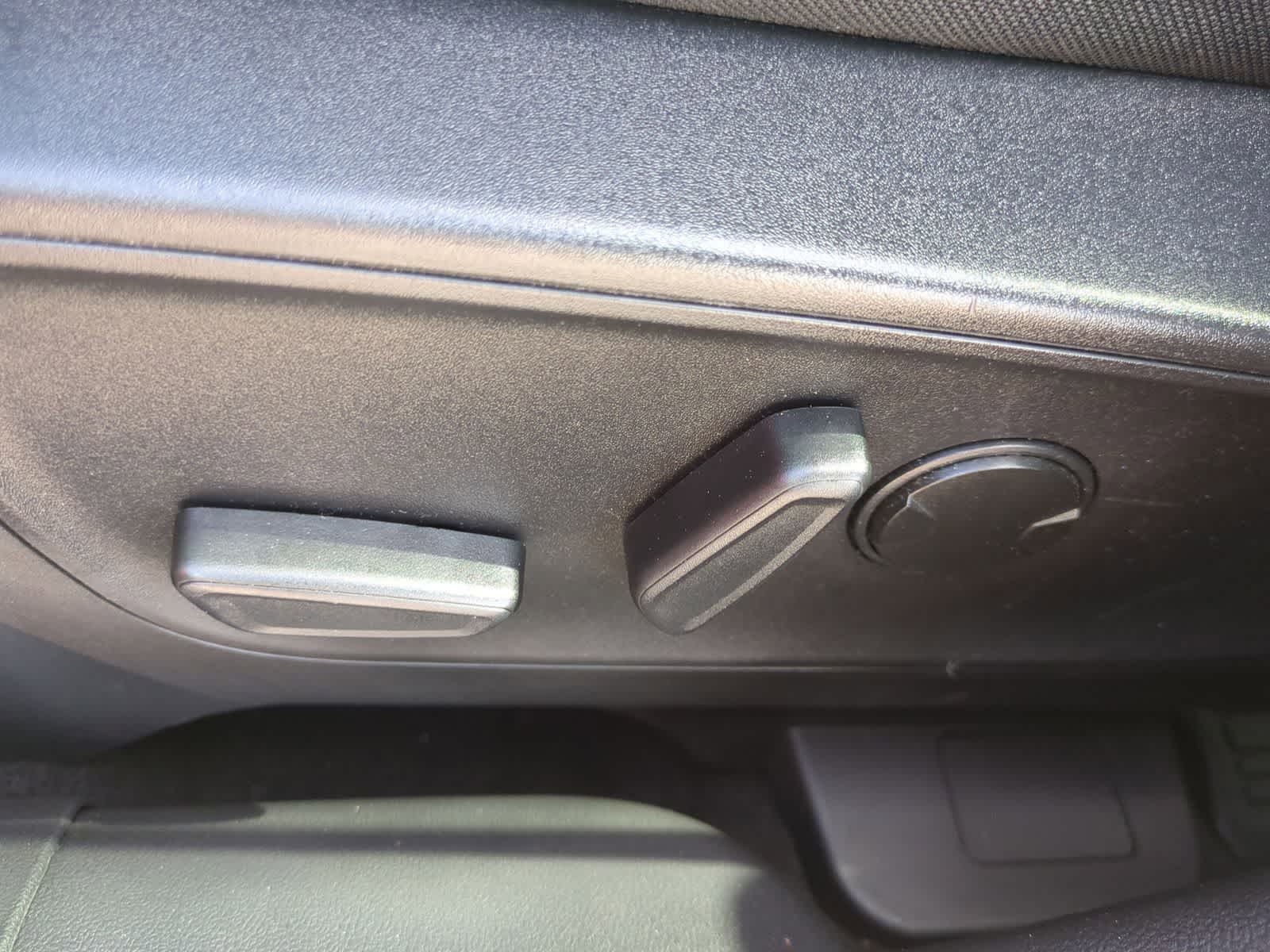 Thumbnail: 2022 Ford Escape - 17