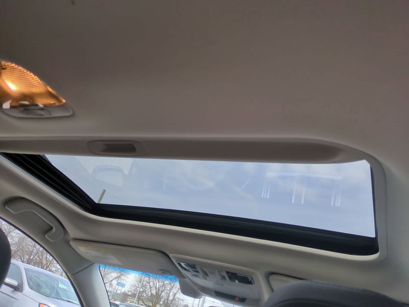 Thumbnail: 2015 Subaru Outback - 22