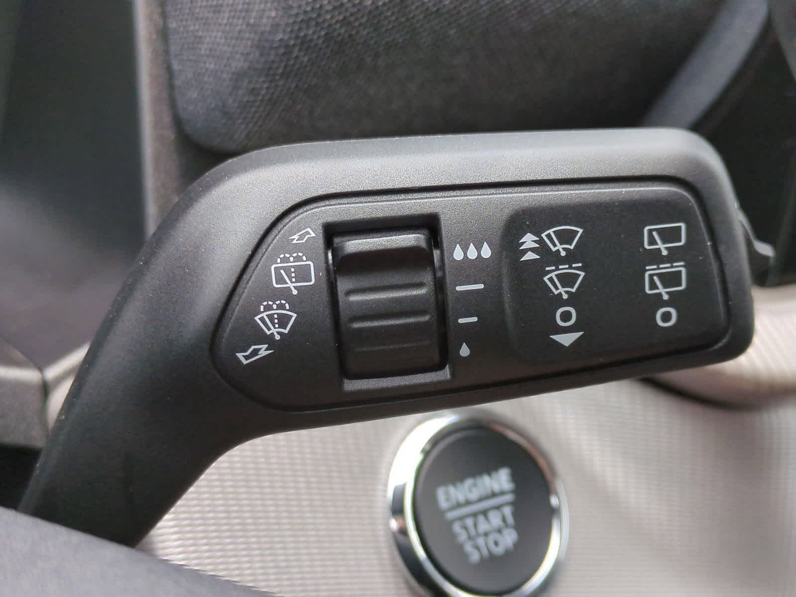 2025 Ford Explorer Active 25