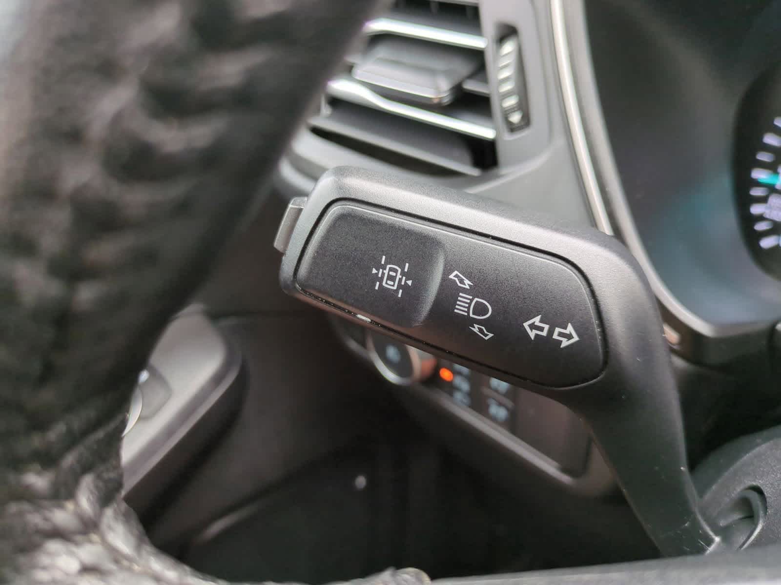 Thumbnail: 2020 Ford Escape - 25