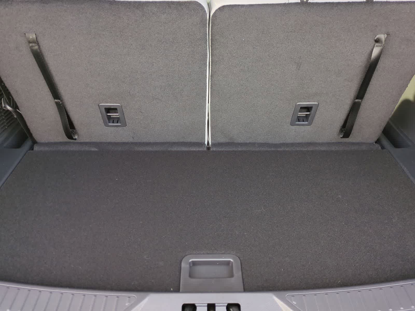 Thumbnail: 2026 Ford Explorer - 35