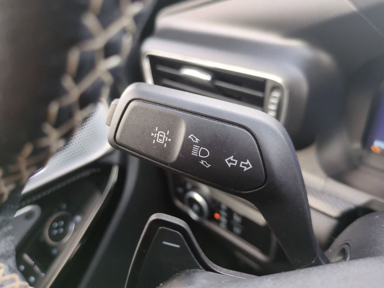 Thumbnail: 2024 Ford Explorer - 30