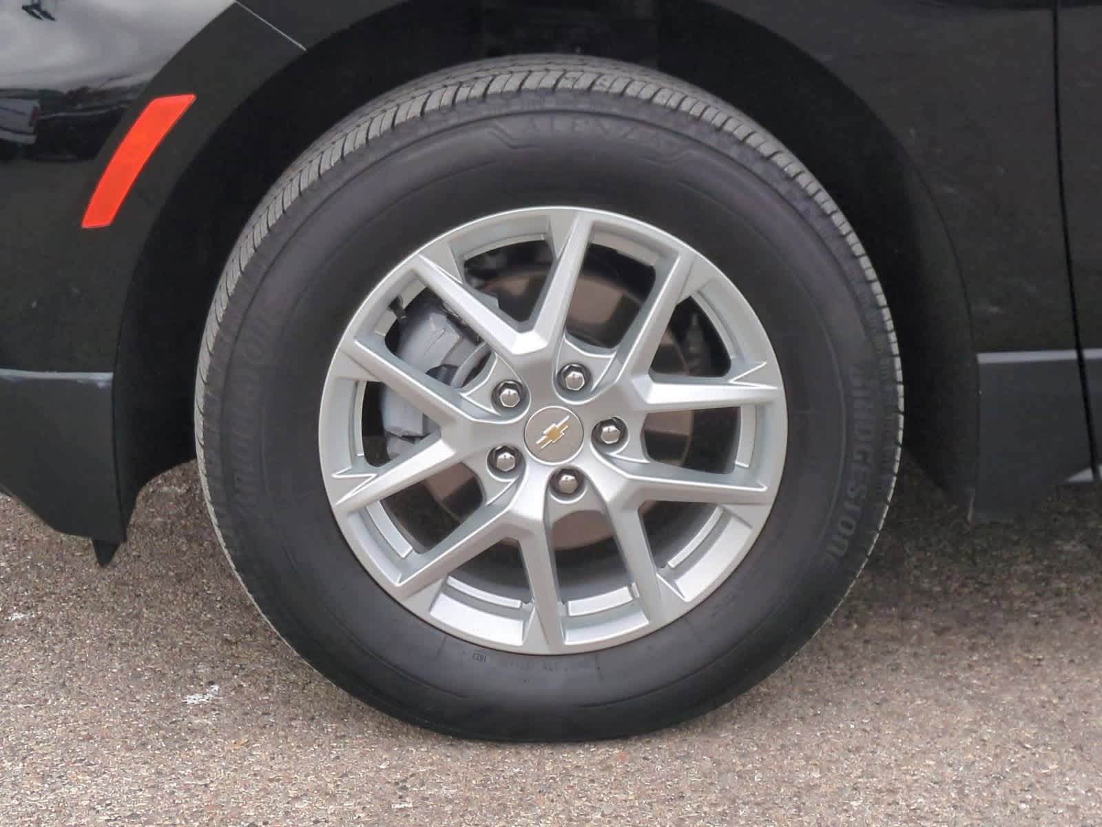 Thumbnail: 2023 Chevrolet Equinox - 14