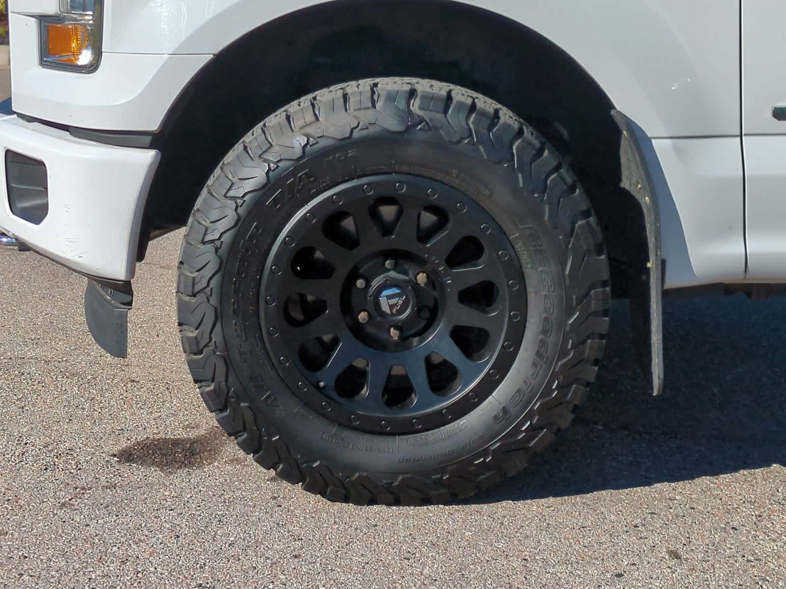 Thumbnail: 2017 Ford F-150 - 14