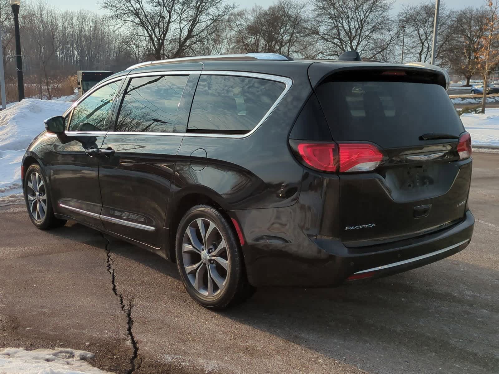 Thumbnail: 2020 Chrysler Pacifica - 6