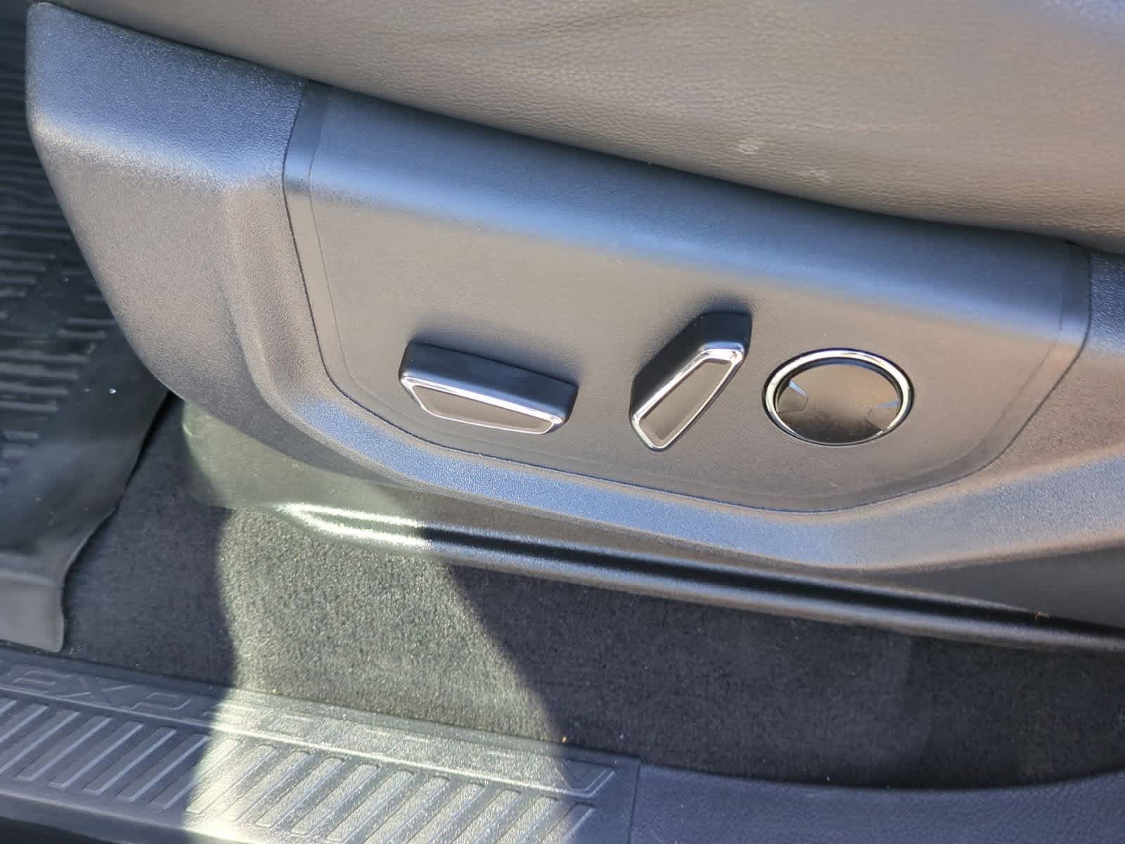 Thumbnail: 2024 Ford Expedition MAX - 16