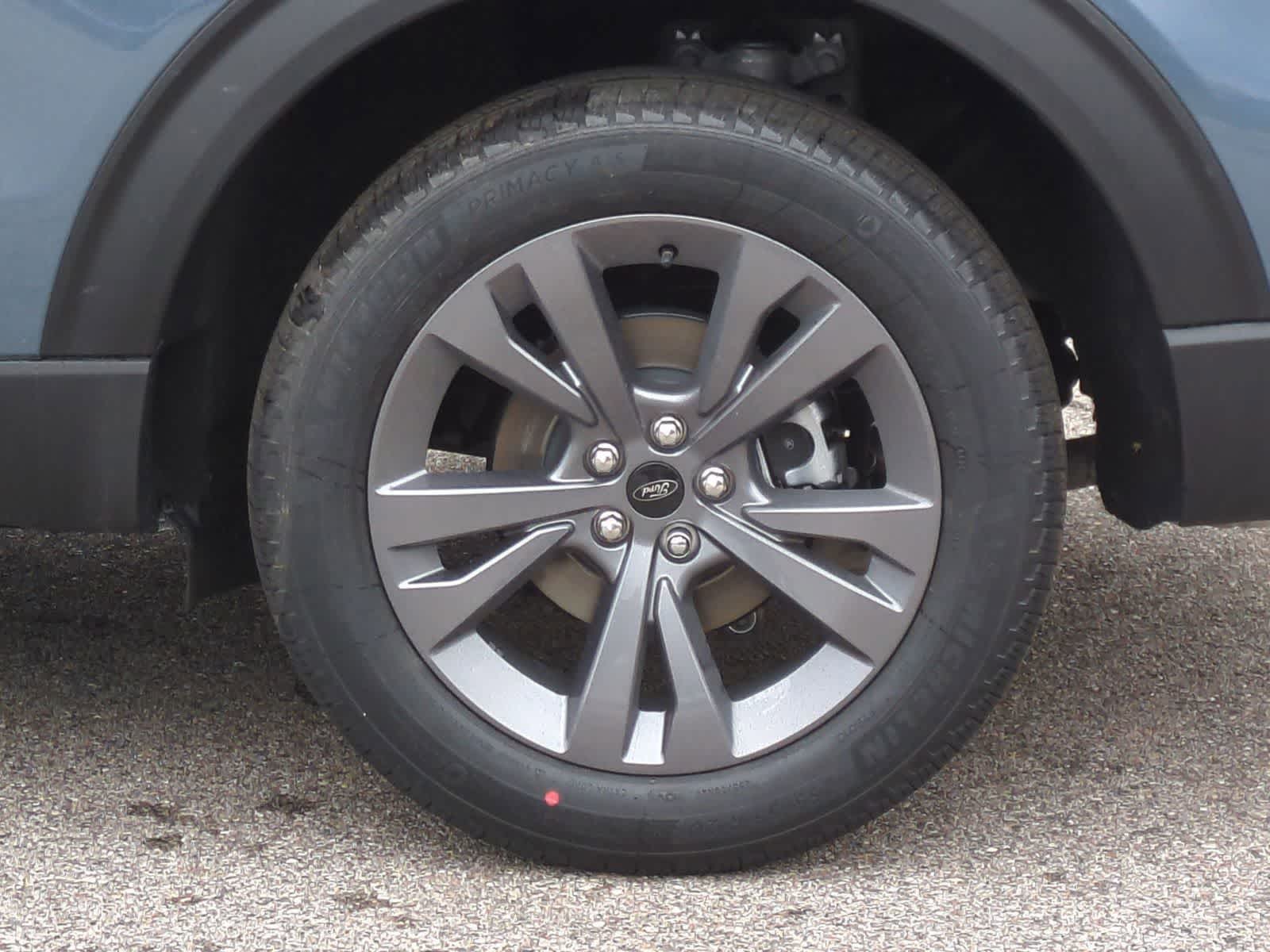 Thumbnail: 2026 Ford Explorer - 6