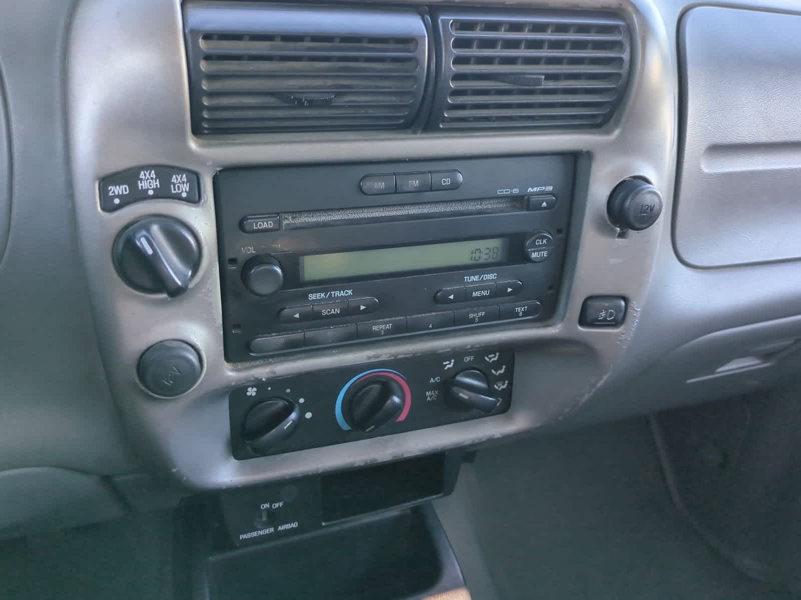 Thumbnail: 2004 Ford Ranger - 26