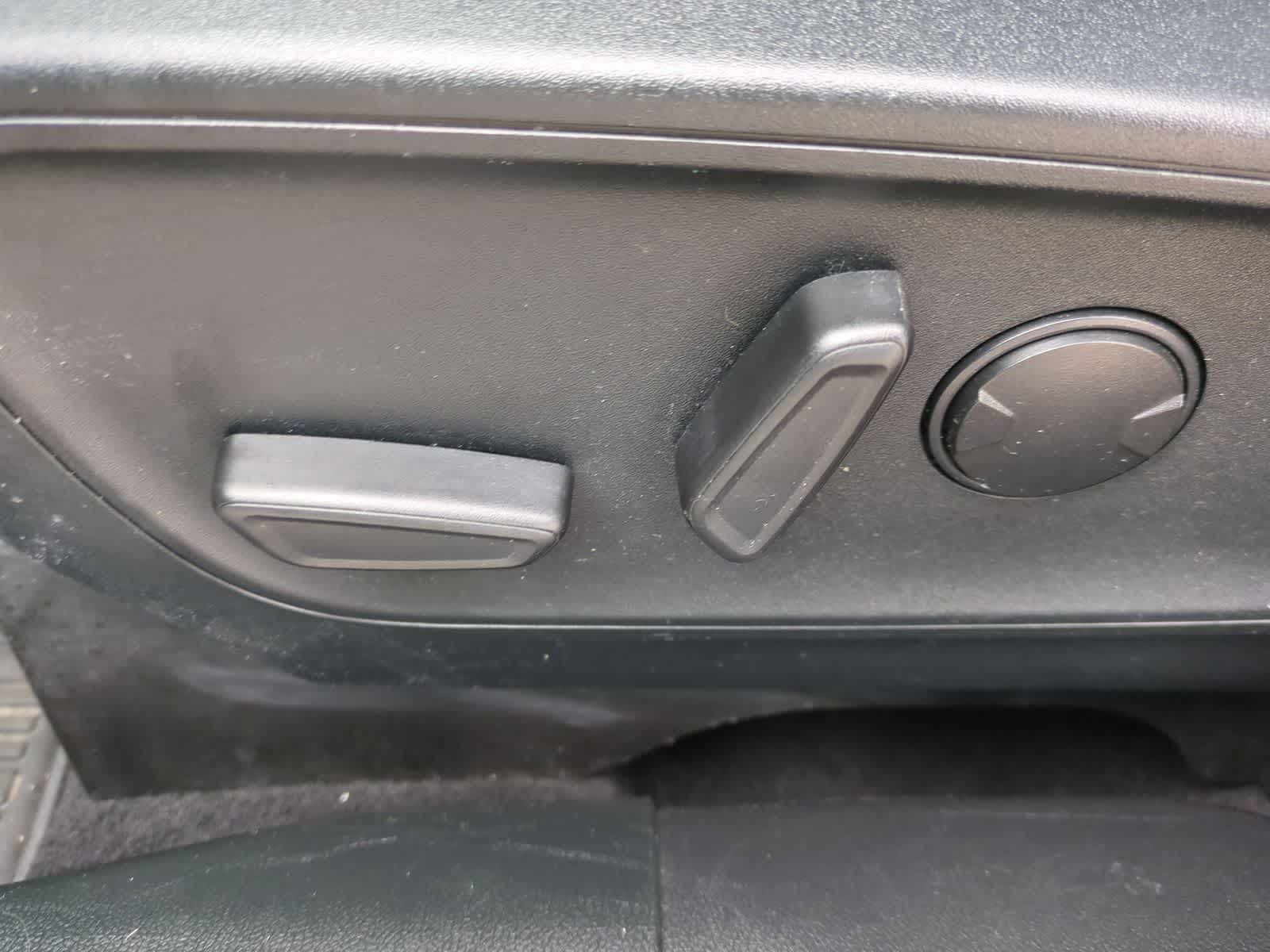 Thumbnail: 2021 Ford Escape - 17