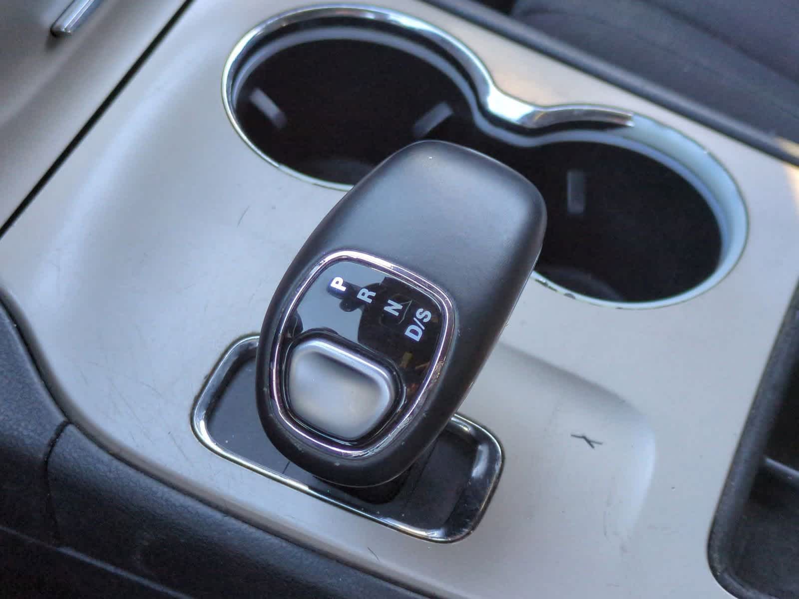 Thumbnail: 2015 Jeep Grand Cherokee - 31