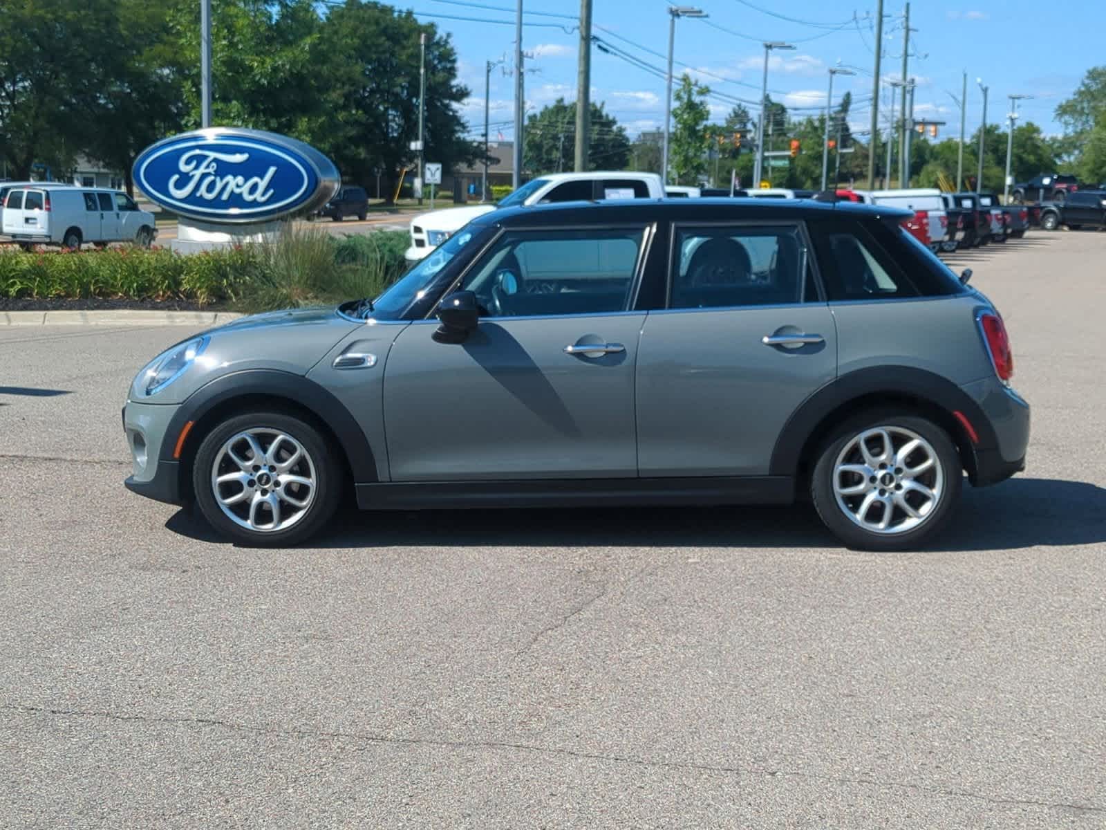 Thumbnail: 2019 MINI Cooper Hardtop - 5