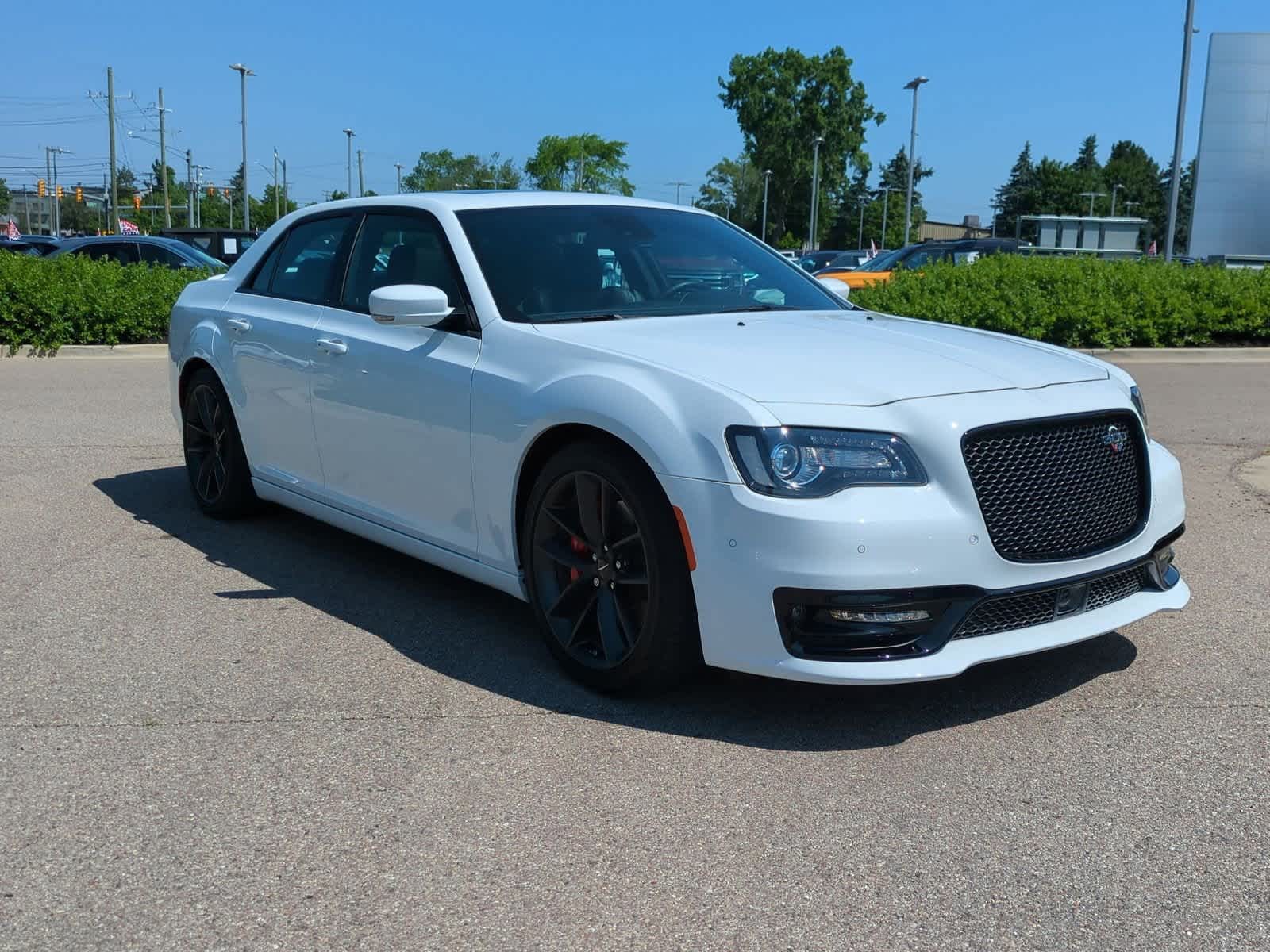 Thumbnail: 2023 Chrysler 300 - 2