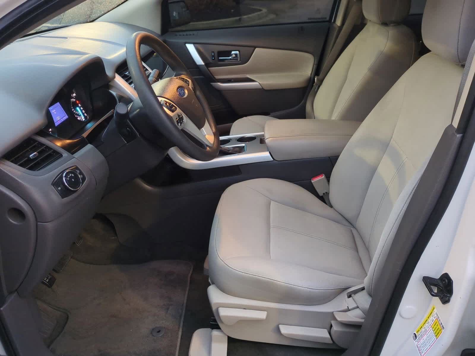 Thumbnail: 2013 Ford Edge - 16