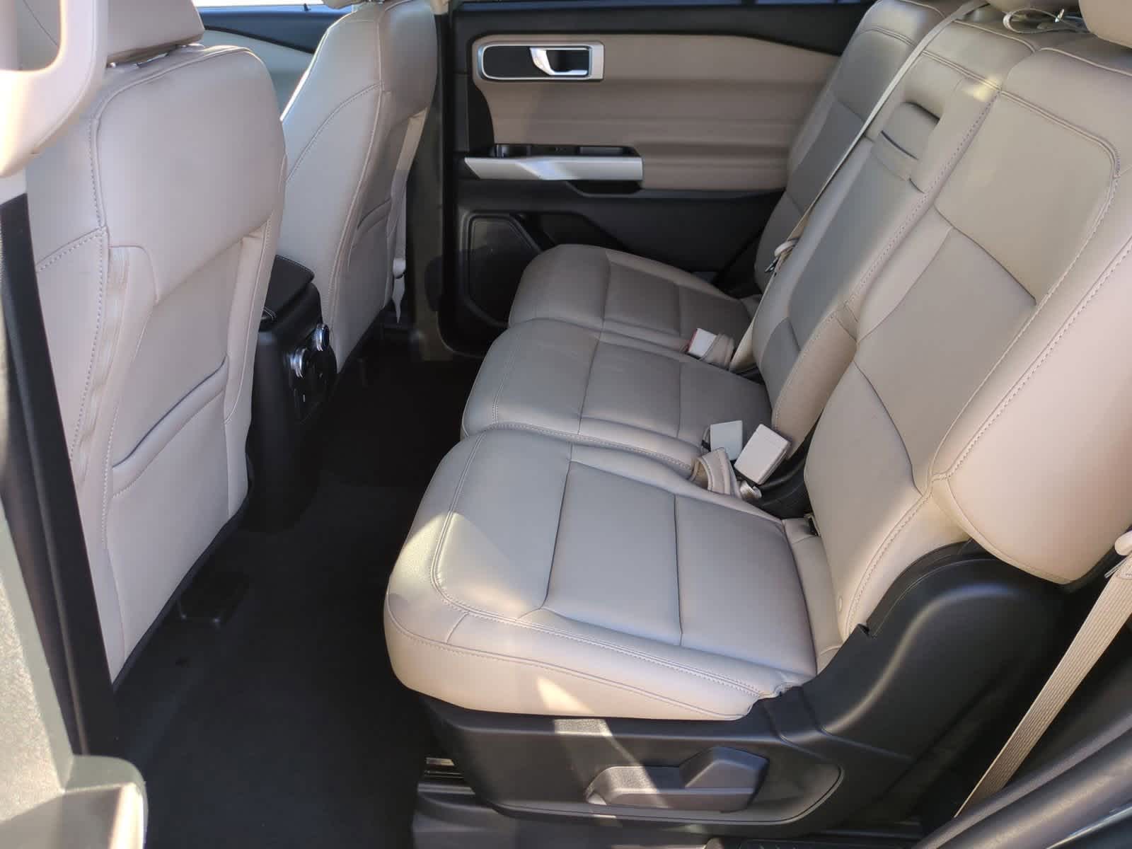 Thumbnail: 2022 Ford Explorer - 19