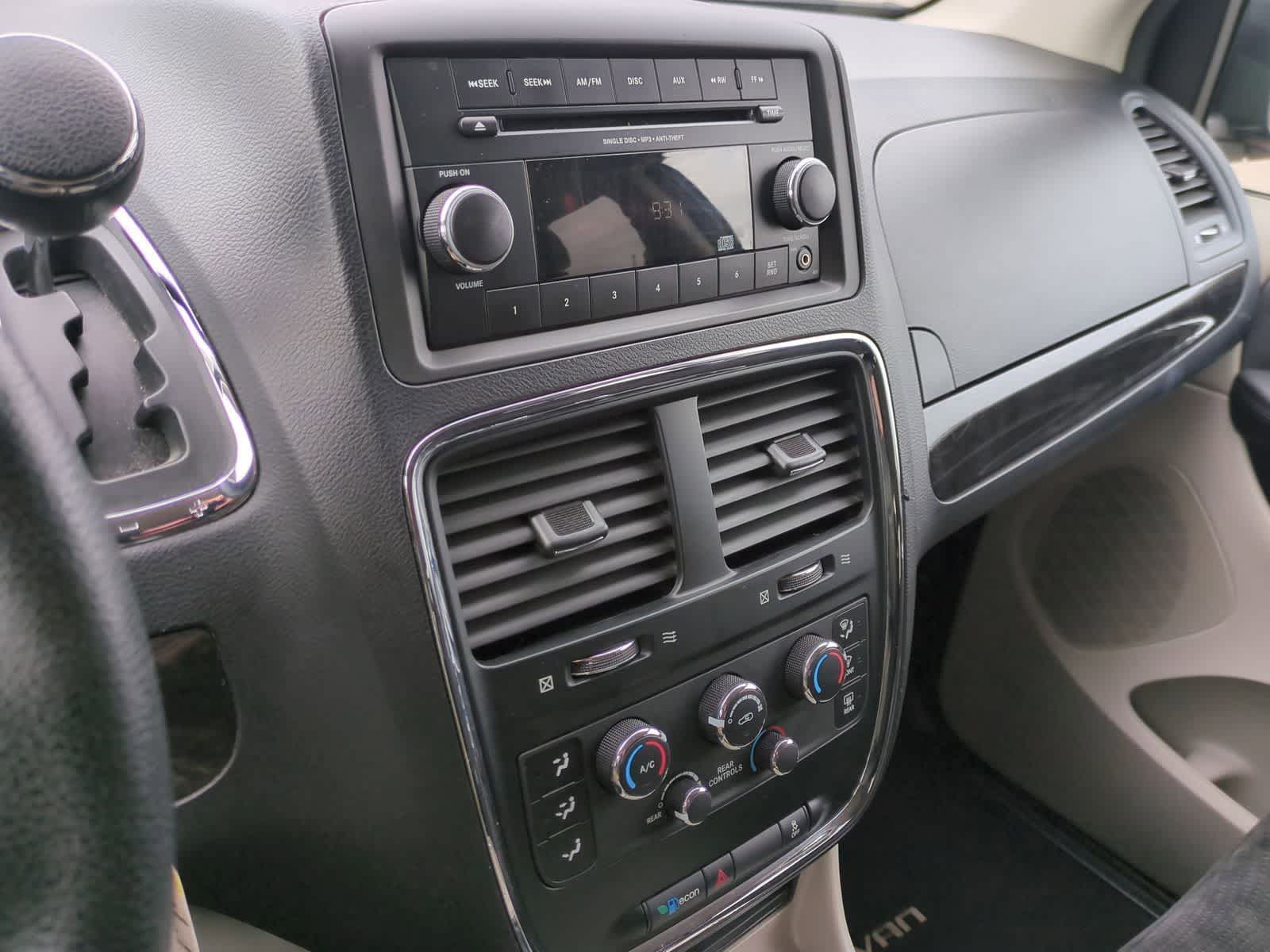 Thumbnail: 2013 Dodge Grand Caravan - 27