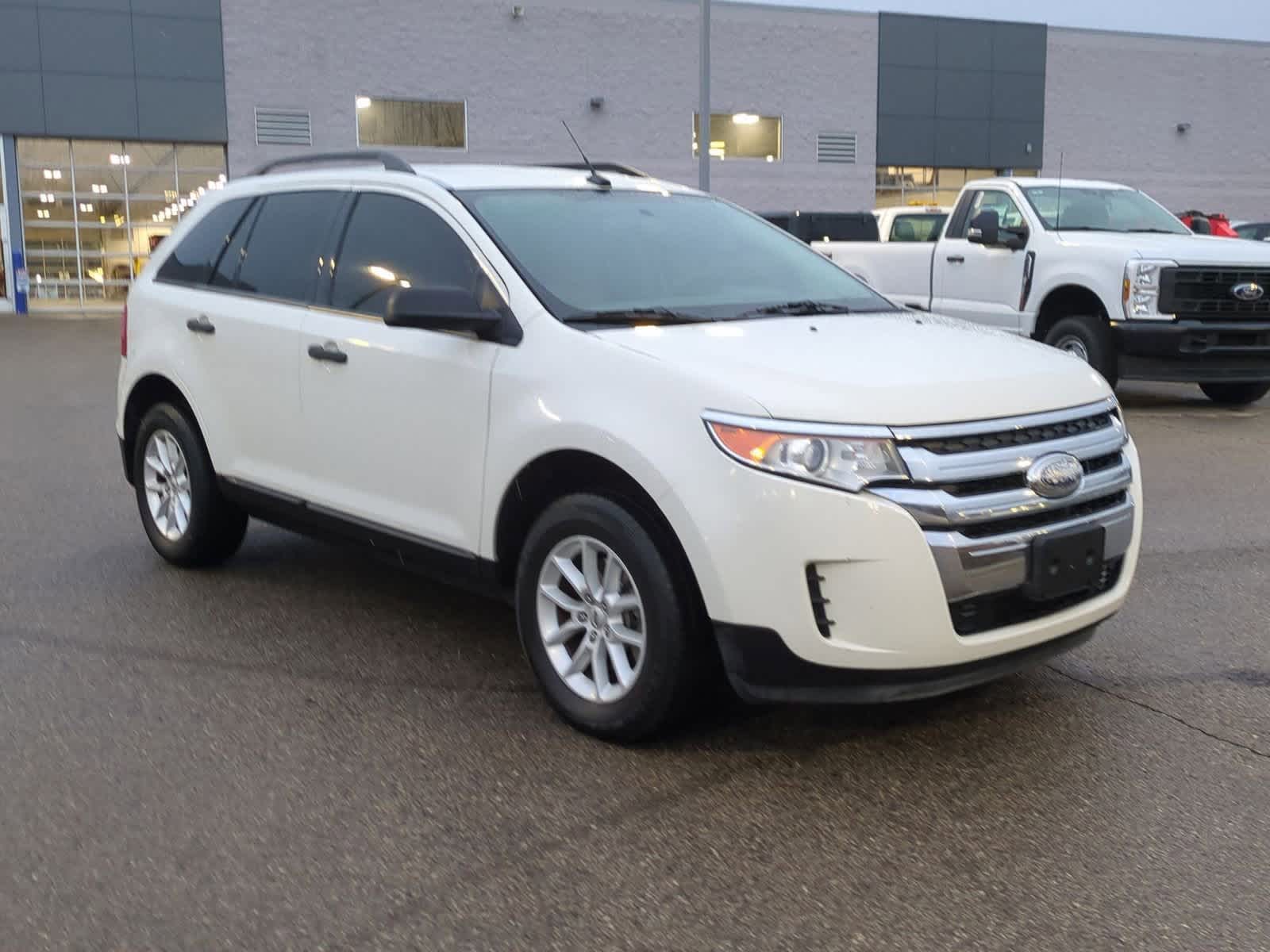 Thumbnail: 2013 Ford Edge - 2