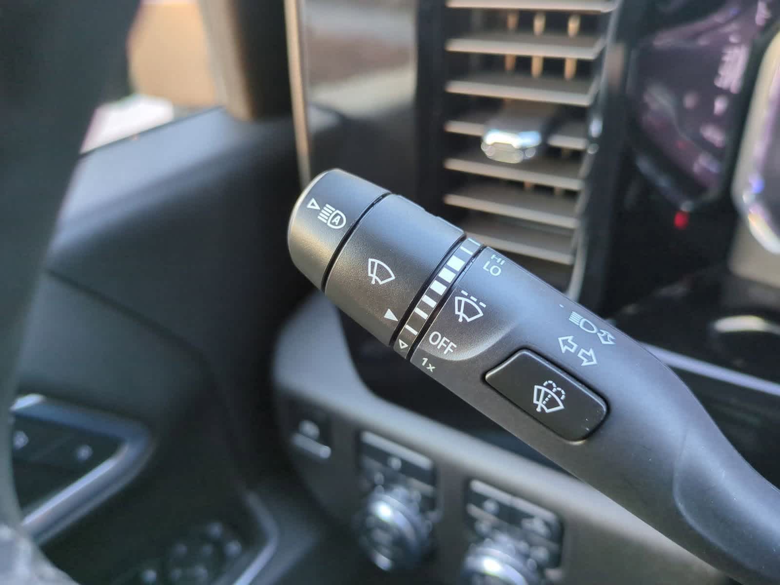 Thumbnail: 2025 GMC Sierra 2500 - 25