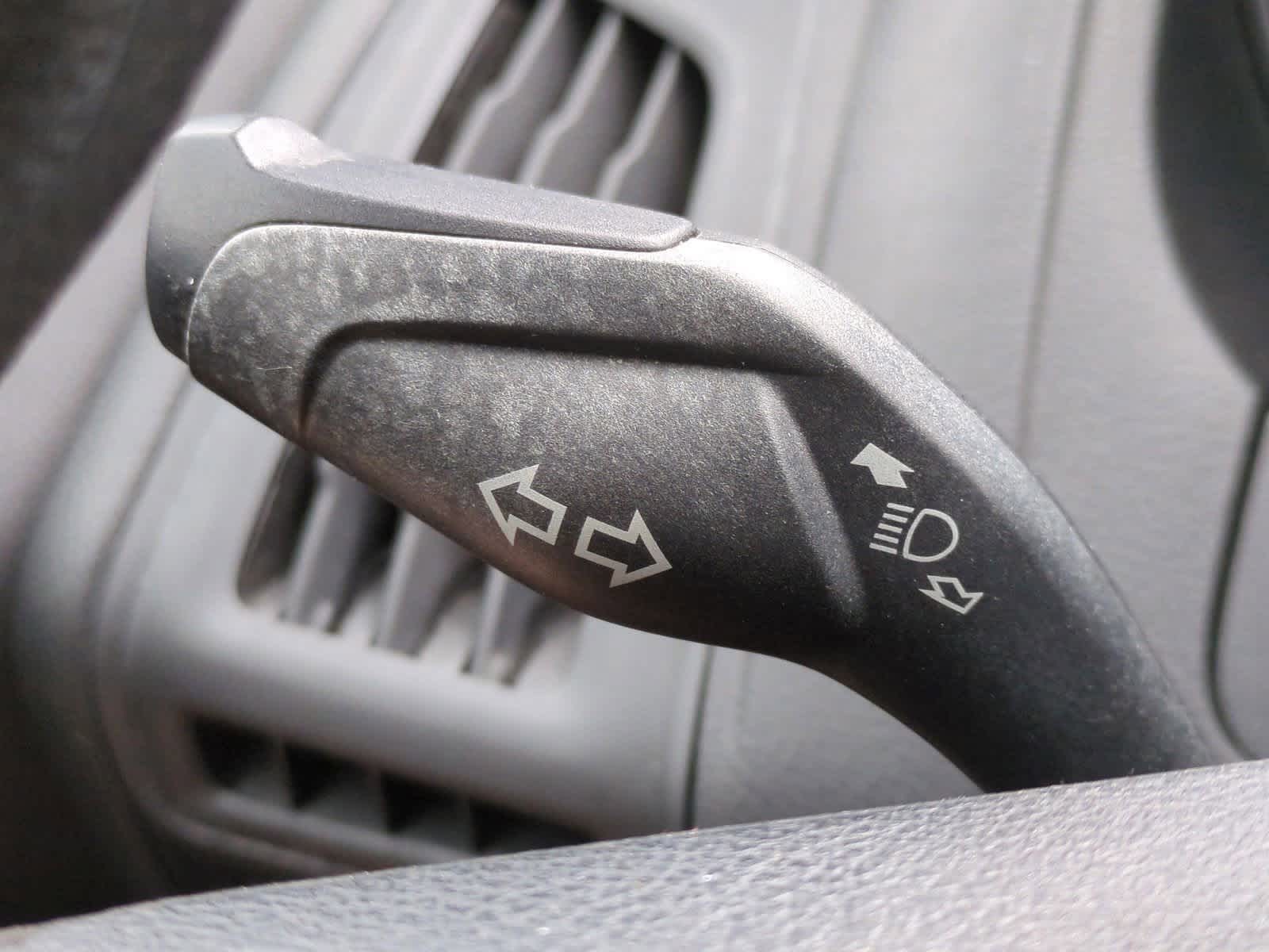 Thumbnail: 2013 Ford Focus - 24