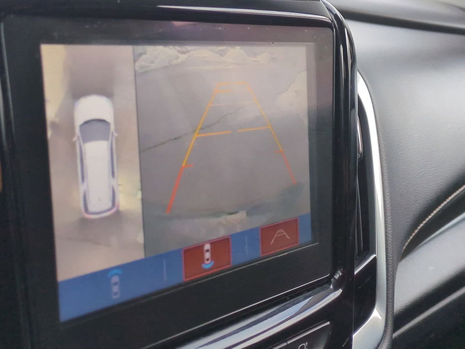 Thumbnail: 2018 Chevrolet Traverse - 31