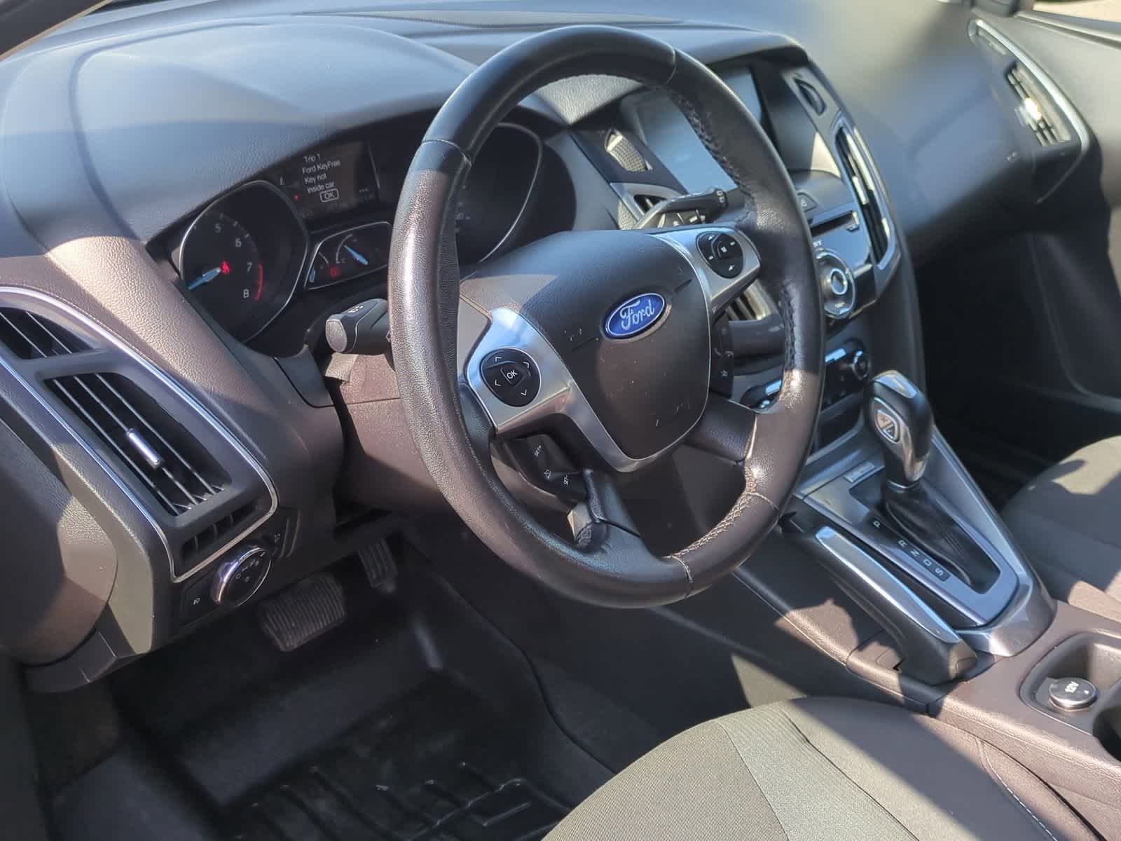 Thumbnail: 2012 Ford Focus - 10