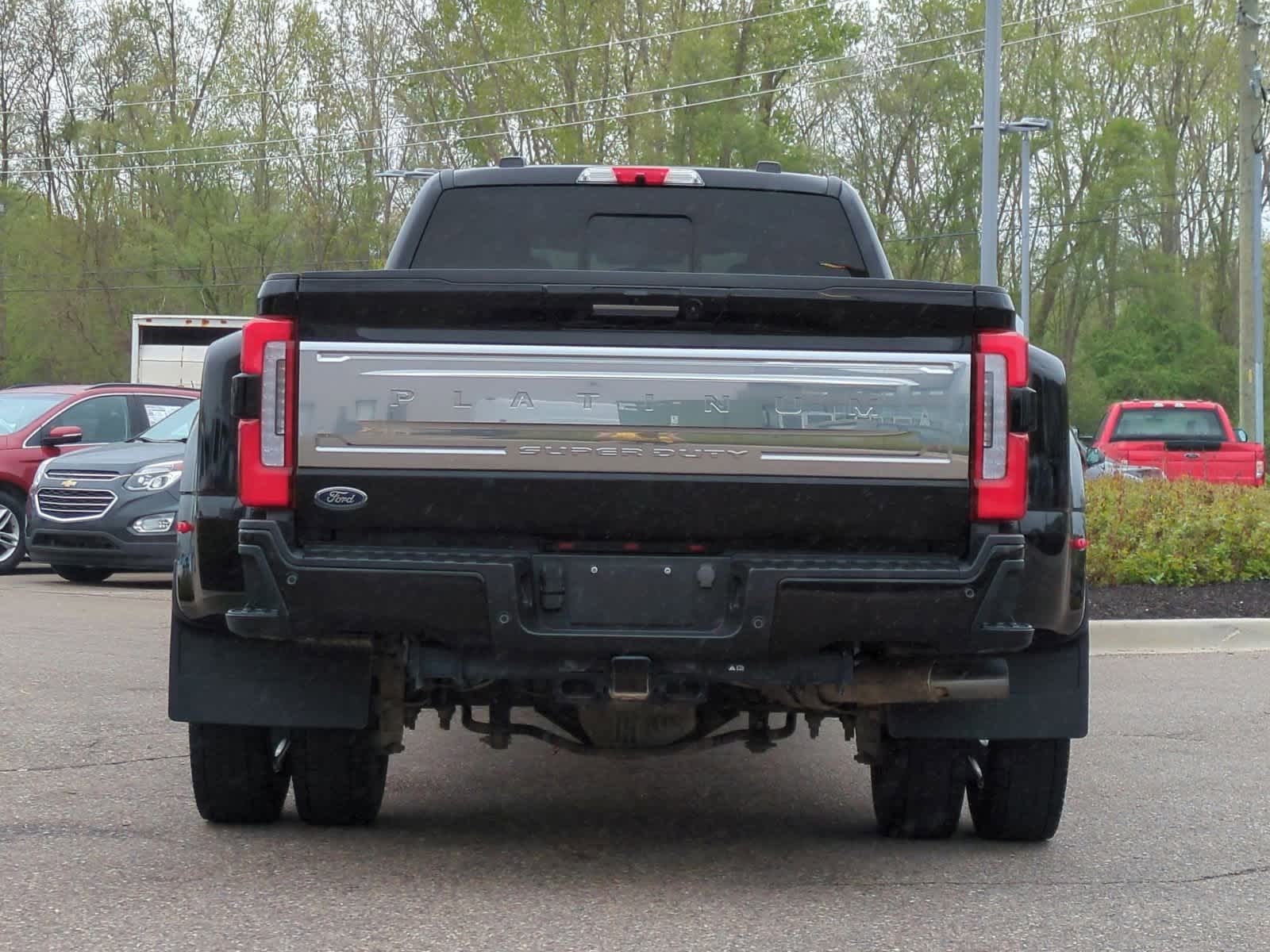 2023 Ford Econoline E-450 7
